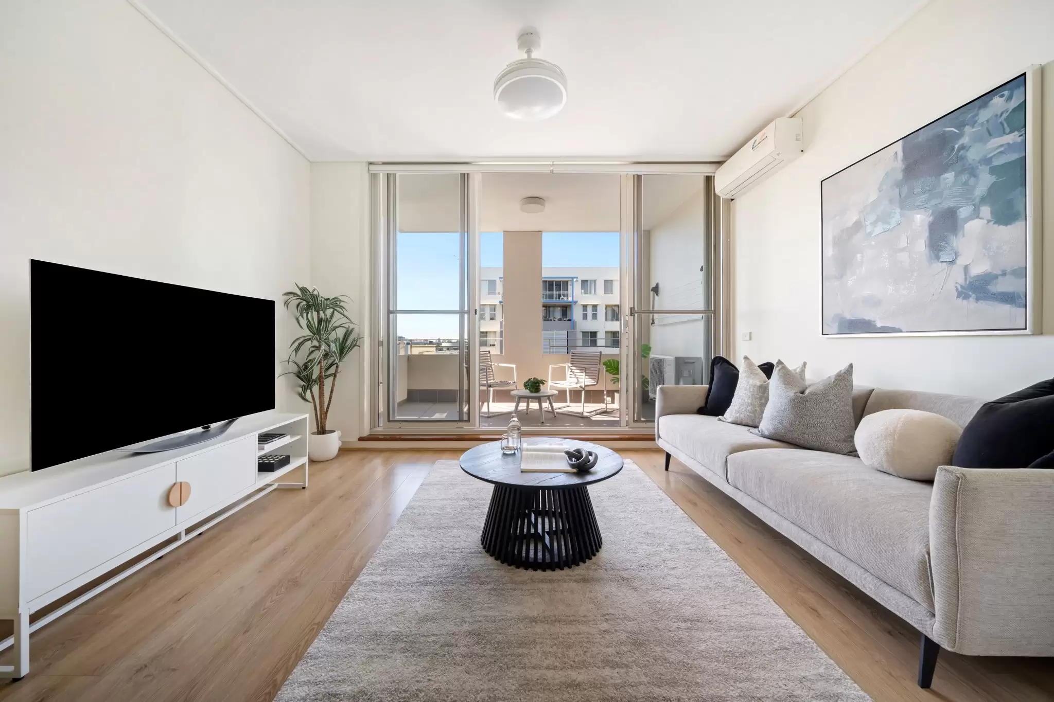 601/1 The Piazza, Wentworth Point Leased by Chidiac Realty - image 1