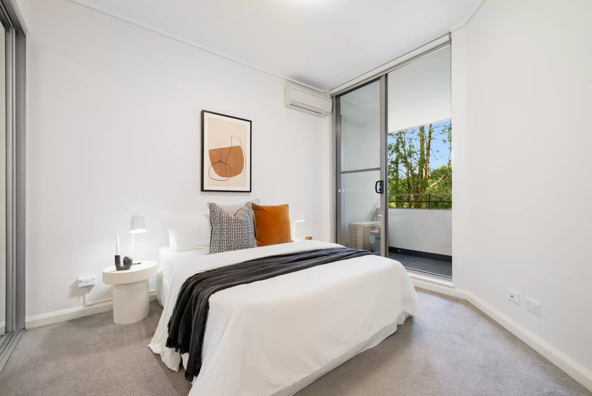 102/19 Hill Road, Wentworth Point Sold by Chidiac Realty - image 1