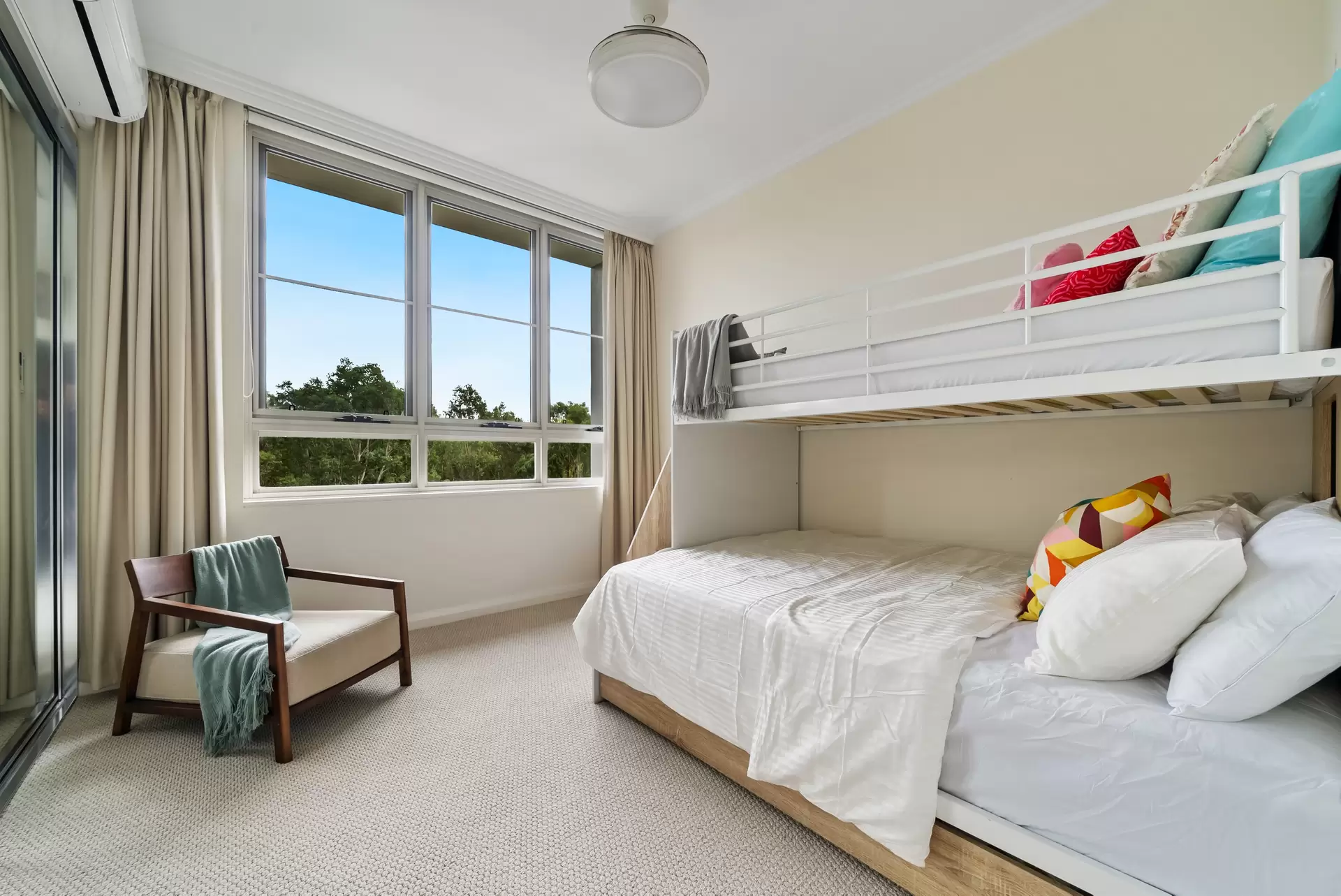 581/33 Hill Road, Wentworth Point Sold by Chidiac Realty - image 1