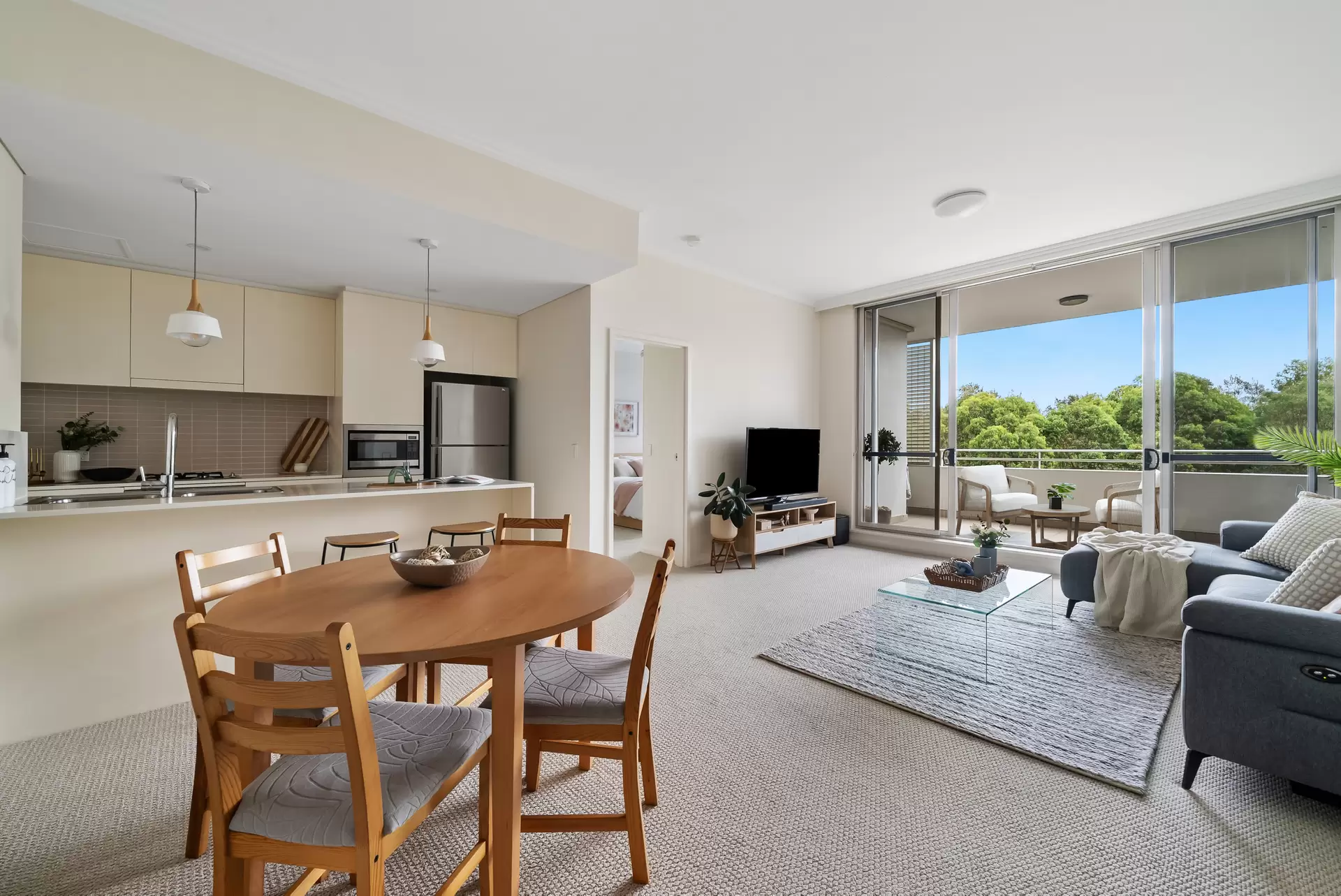 581/33 Hill Road, Wentworth Point Sold by Chidiac Realty - image 1