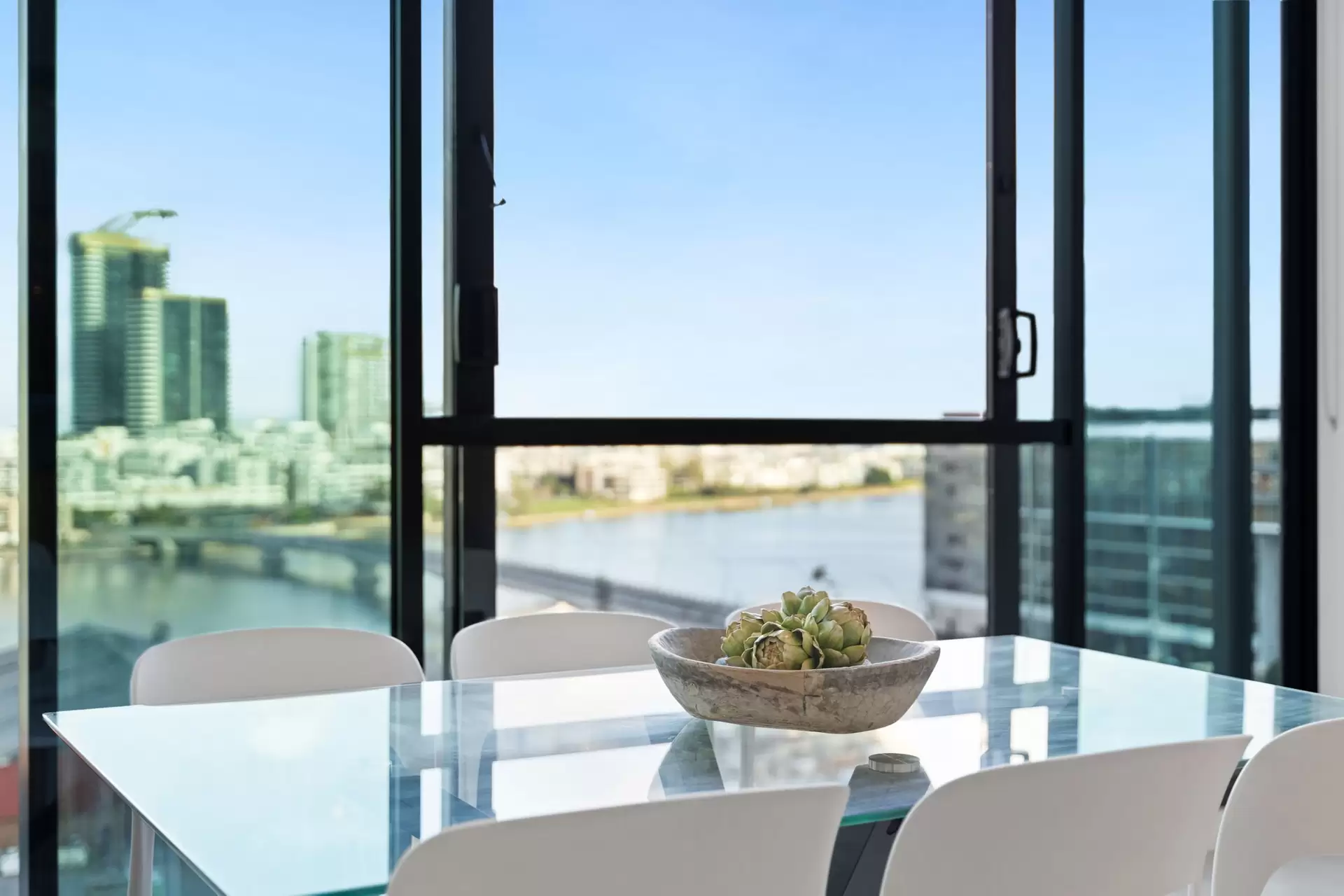 901/13 Wentworth Place, Wentworth Point Sold by Chidiac Realty - image 1