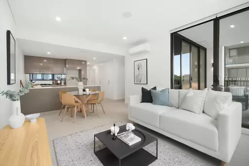 11072/17 Amalfi Drive, Wentworth Point Sold by Chidiac Realty