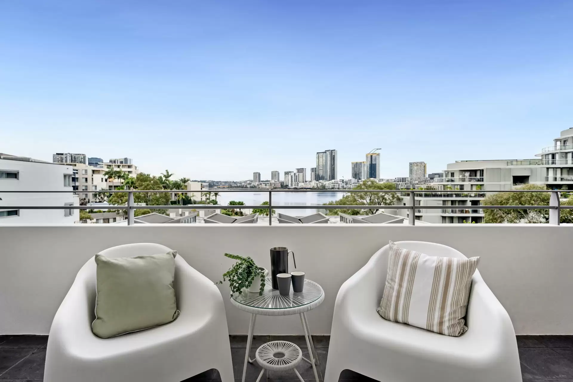 421/25 Bennelong Parkway, Wentworth Point Sold by Chidiac Realty - image 1