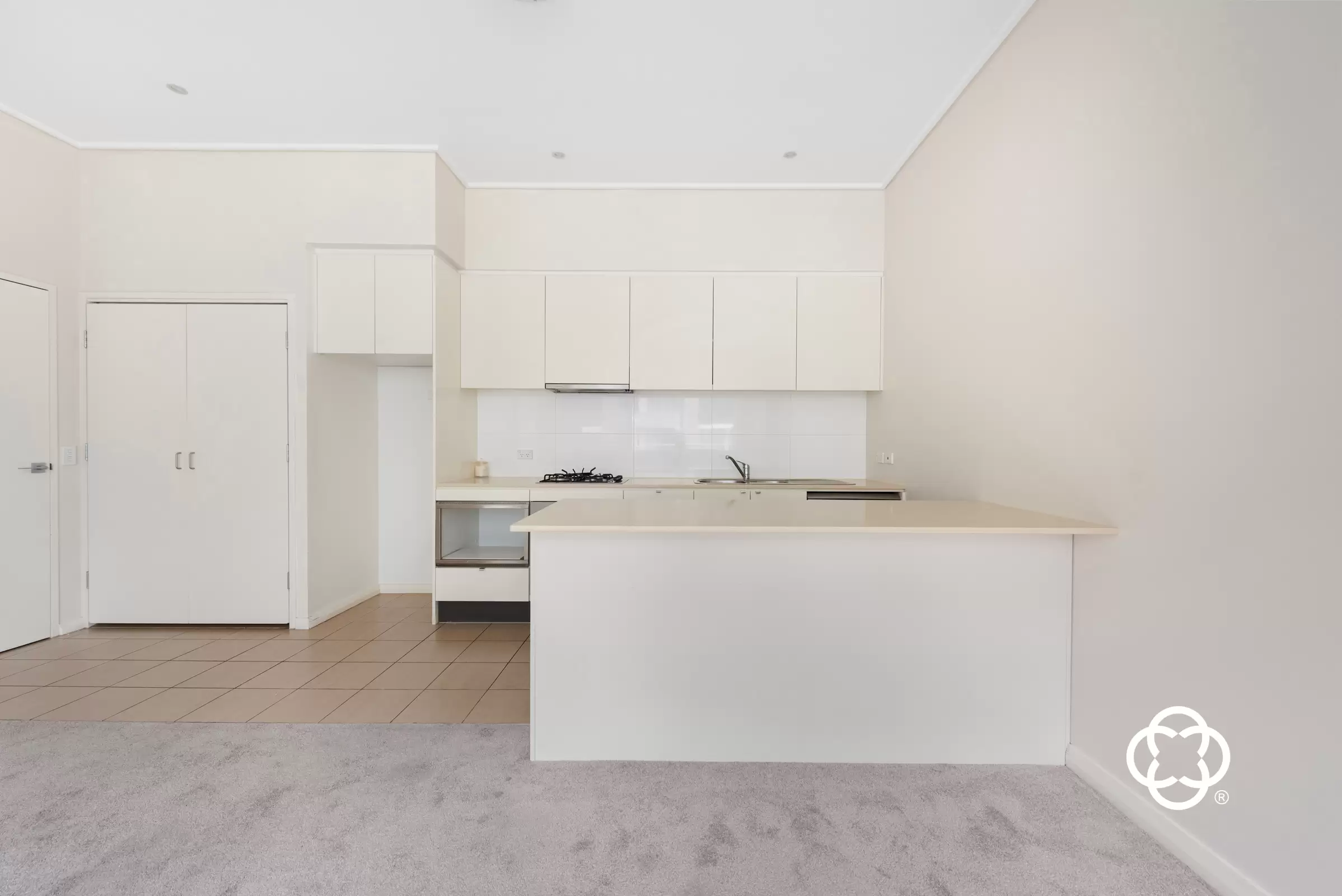 210/14 Marine Parade, Wentworth Point Leased by Chidiac Realty - image 2