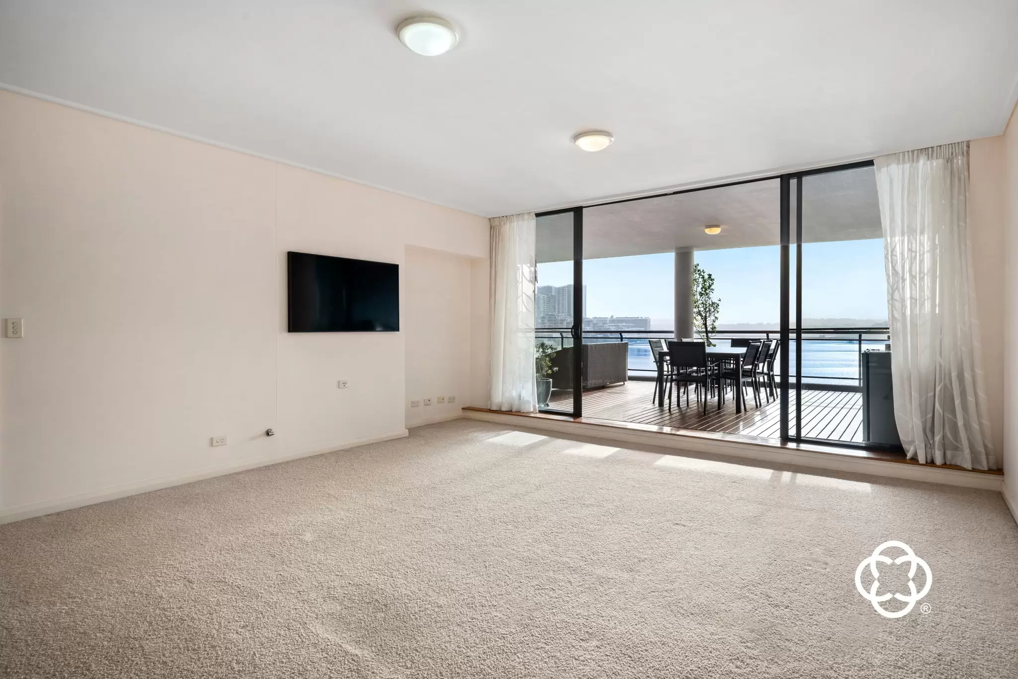31/29 Bennelong Parkway, Wentworth Point Leased by Chidiac Realty - image 3