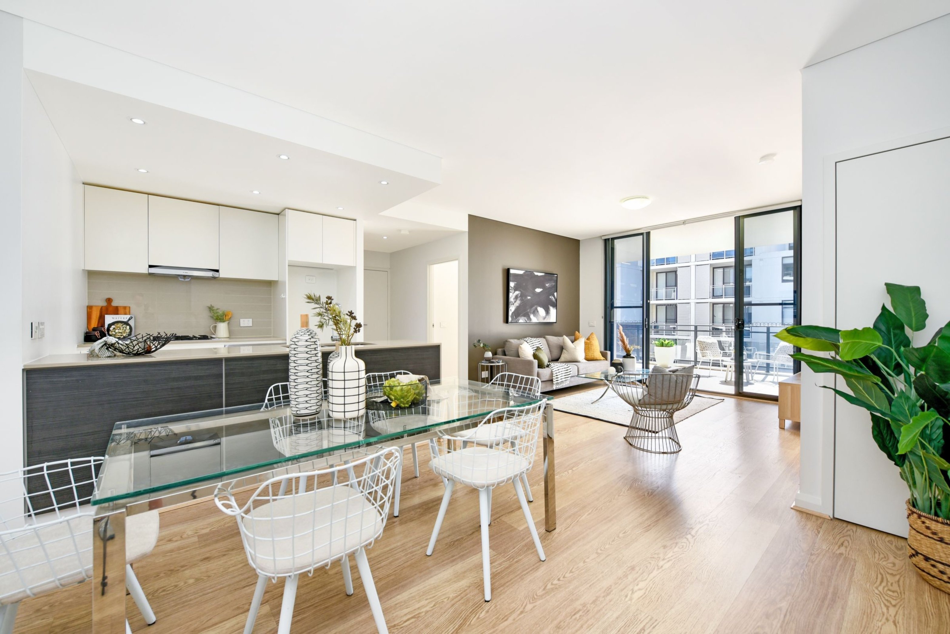 407/48 Amalfi Drive, Wentworth Point Sold by Chidiac Realty - image 3