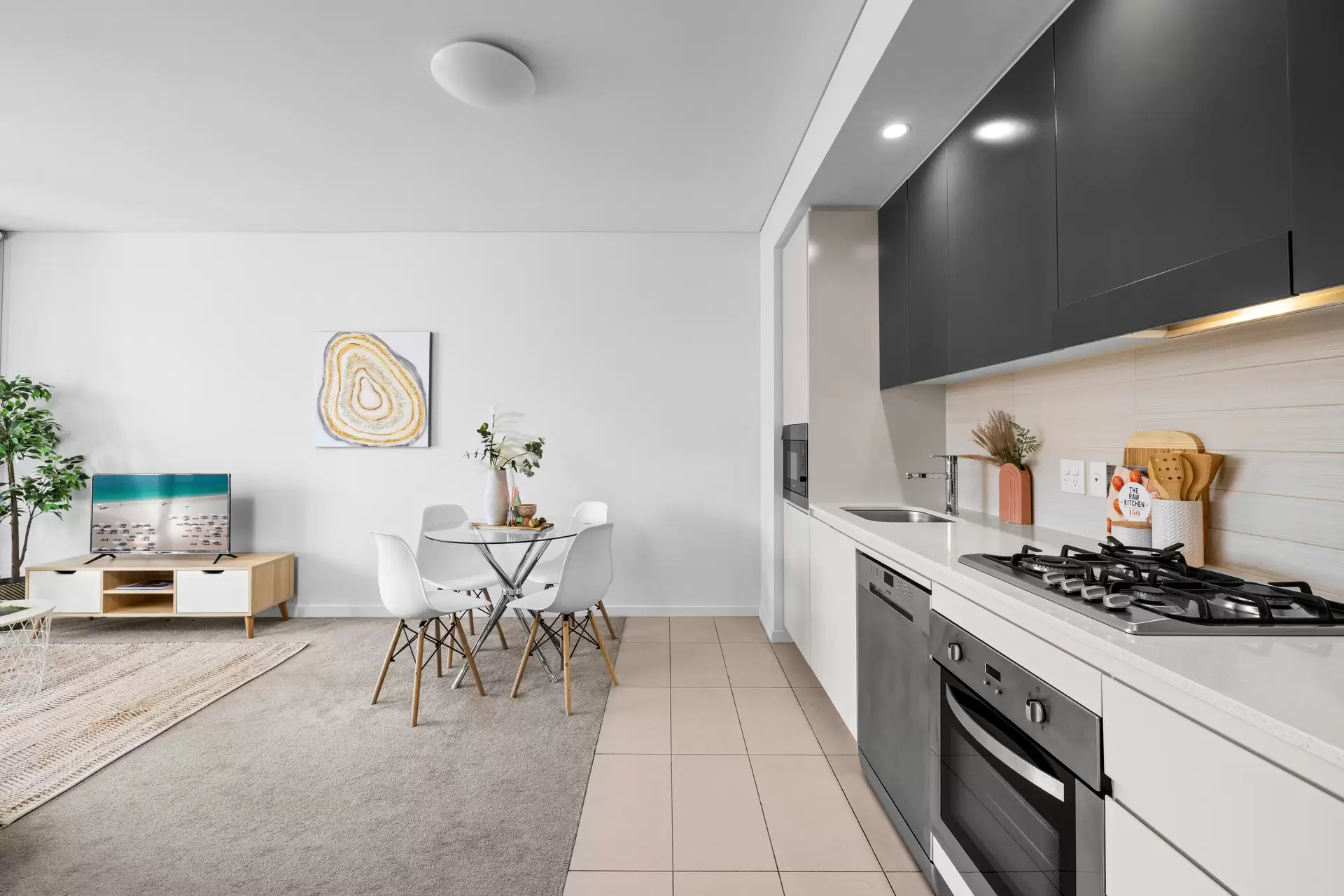 402/10 Savona Drive, Wentworth Point Leased by Chidiac Realty - image 1