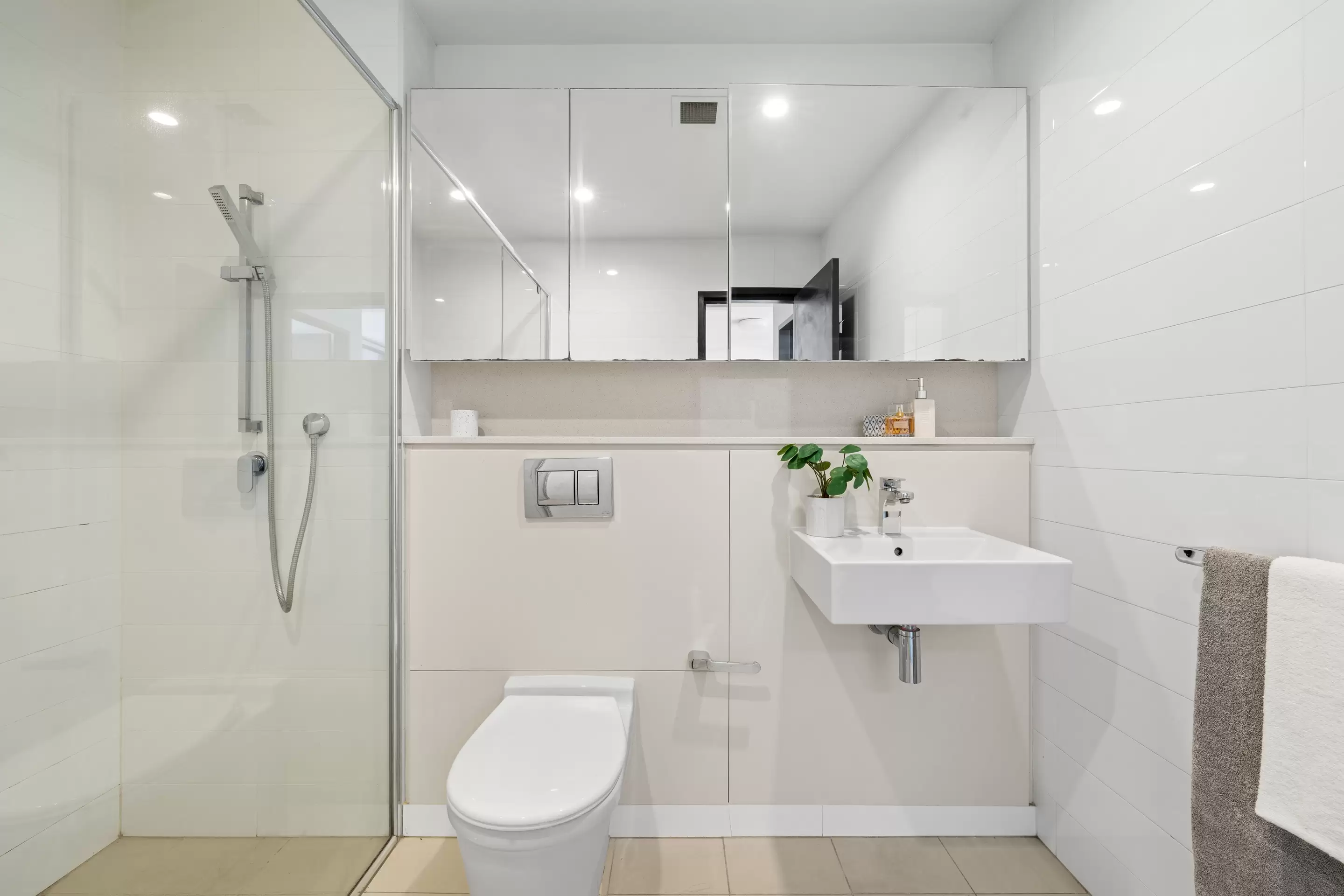 402/10 Savona Drive, Wentworth Point Leased by Chidiac Realty - image 9