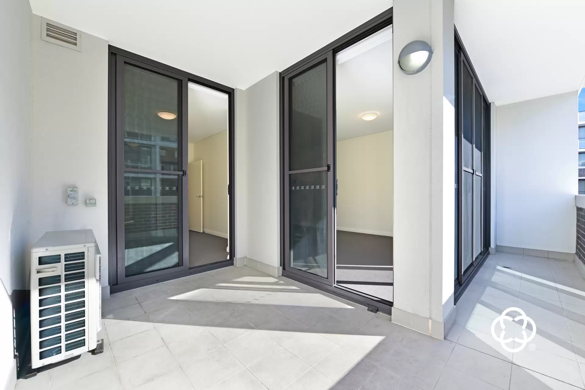 409/27 Hill Road, Wentworth Point Leased by Chidiac Realty - image 1