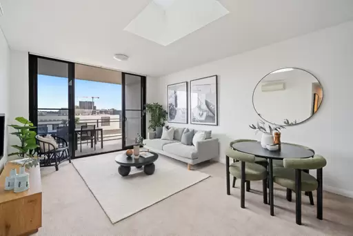 810/22 Baywater Drive, Wentworth Point Sold by Chidiac Realty