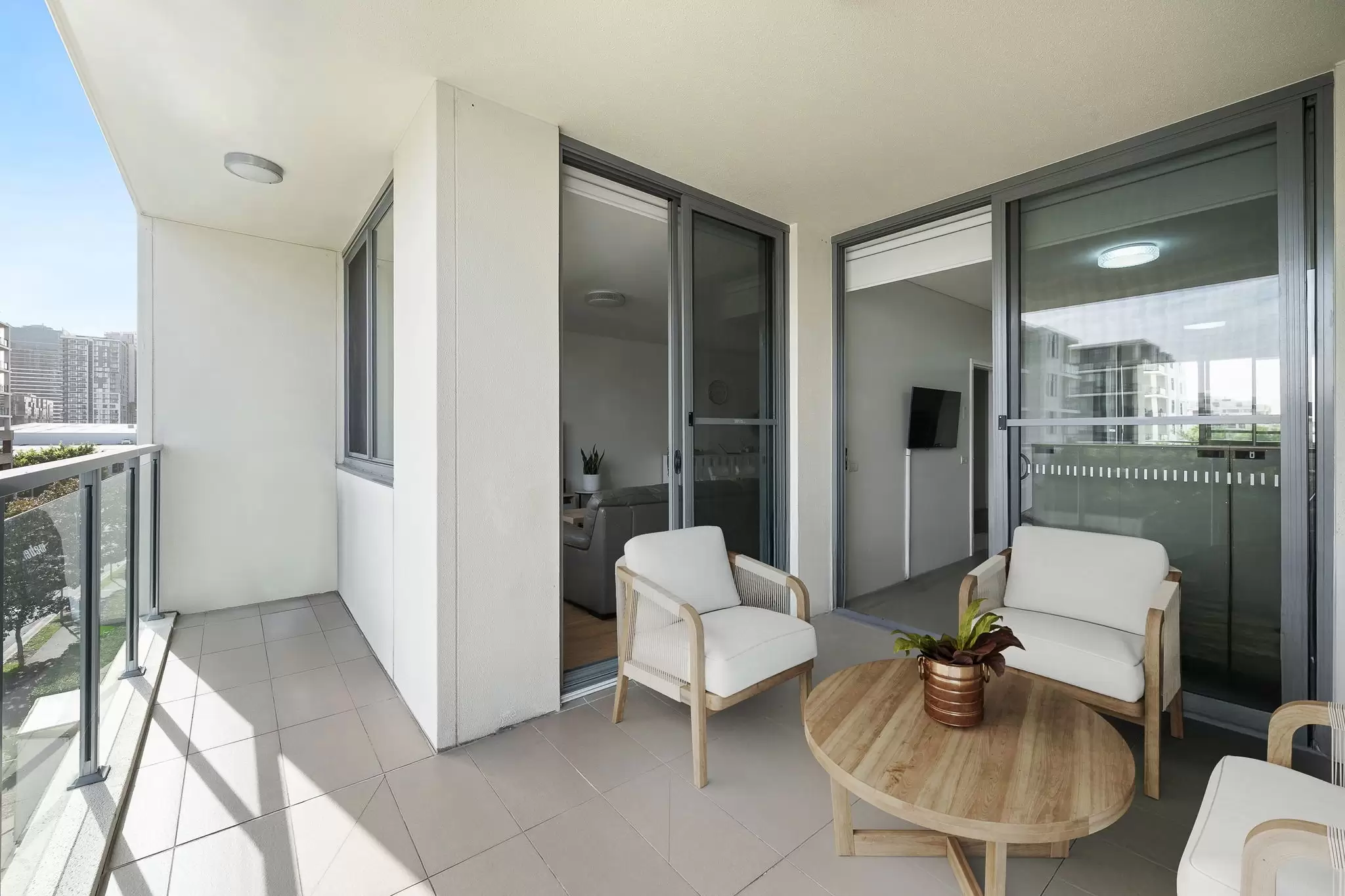402/8 Marine Parade, Wentworth Point Sold by Chidiac Realty - image 2