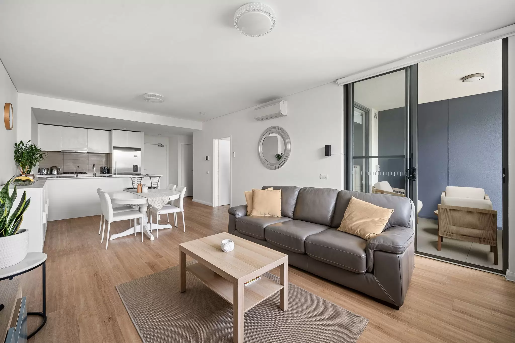 402/8 Marine Parade, Wentworth Point Sold by Chidiac Realty - image 1