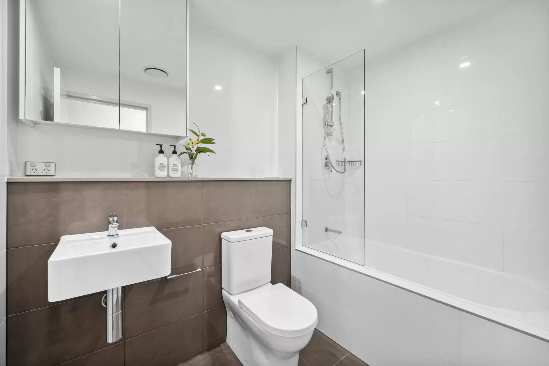 105/5 Demeter Street, Rouse Hill Sold by Chidiac Realty - image 1