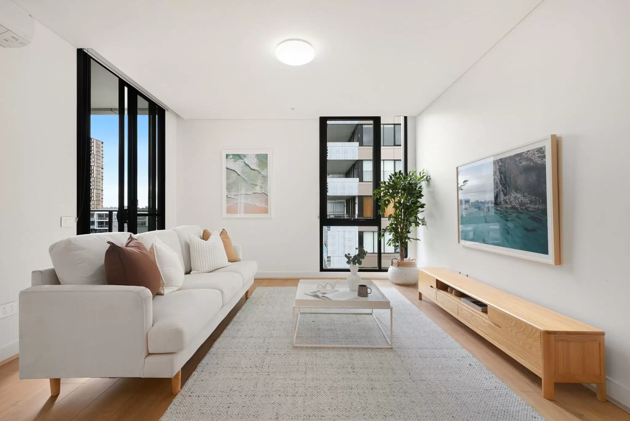 822/46 Savona Drive (Entry At 7 Verona Dr), Wentworth Point Sold by Chidiac Realty - image 1