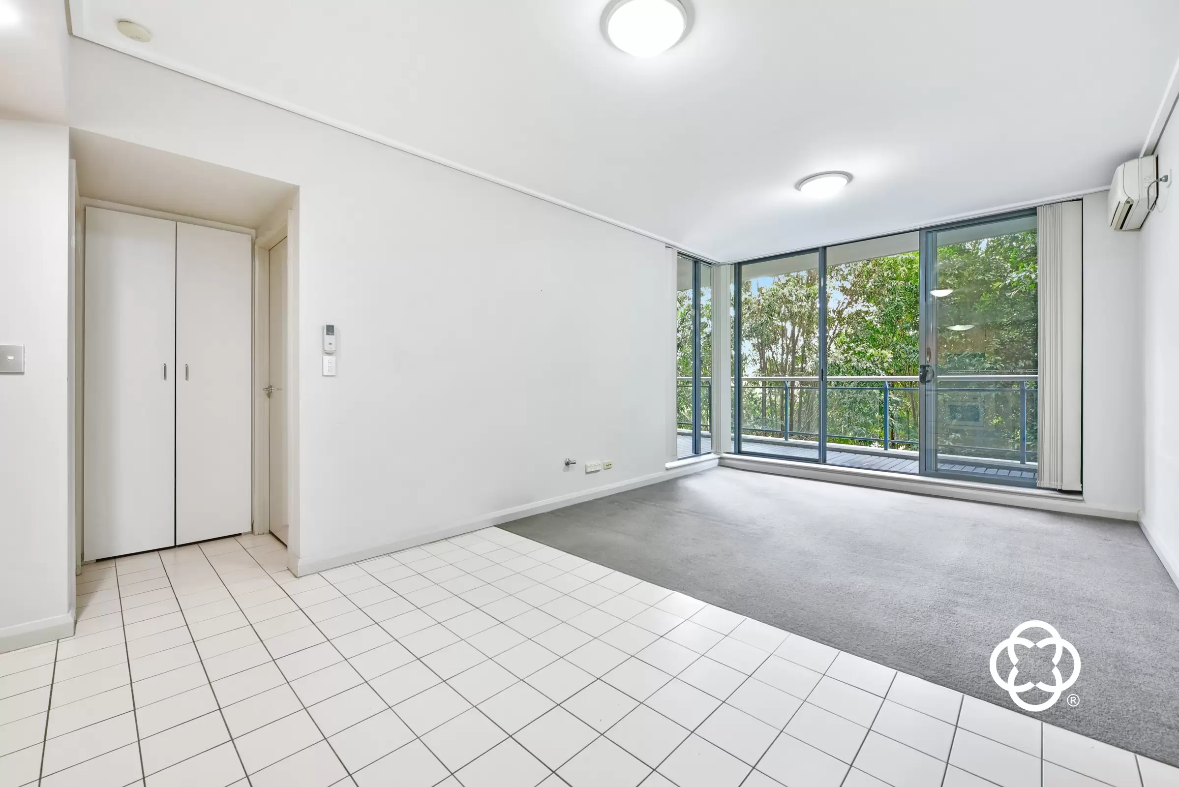 77/27 Bennelong Parkway, Wentworth Point Leased by Chidiac Realty - image 2