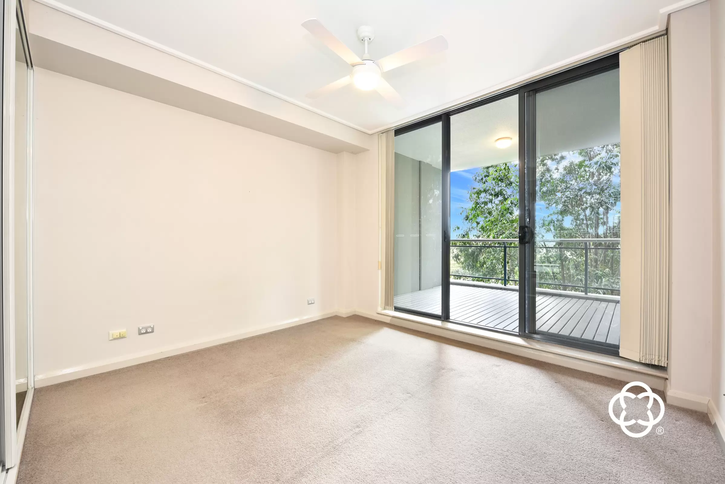 77/27 Bennelong Parkway, Wentworth Point Leased by Chidiac Realty - image 3