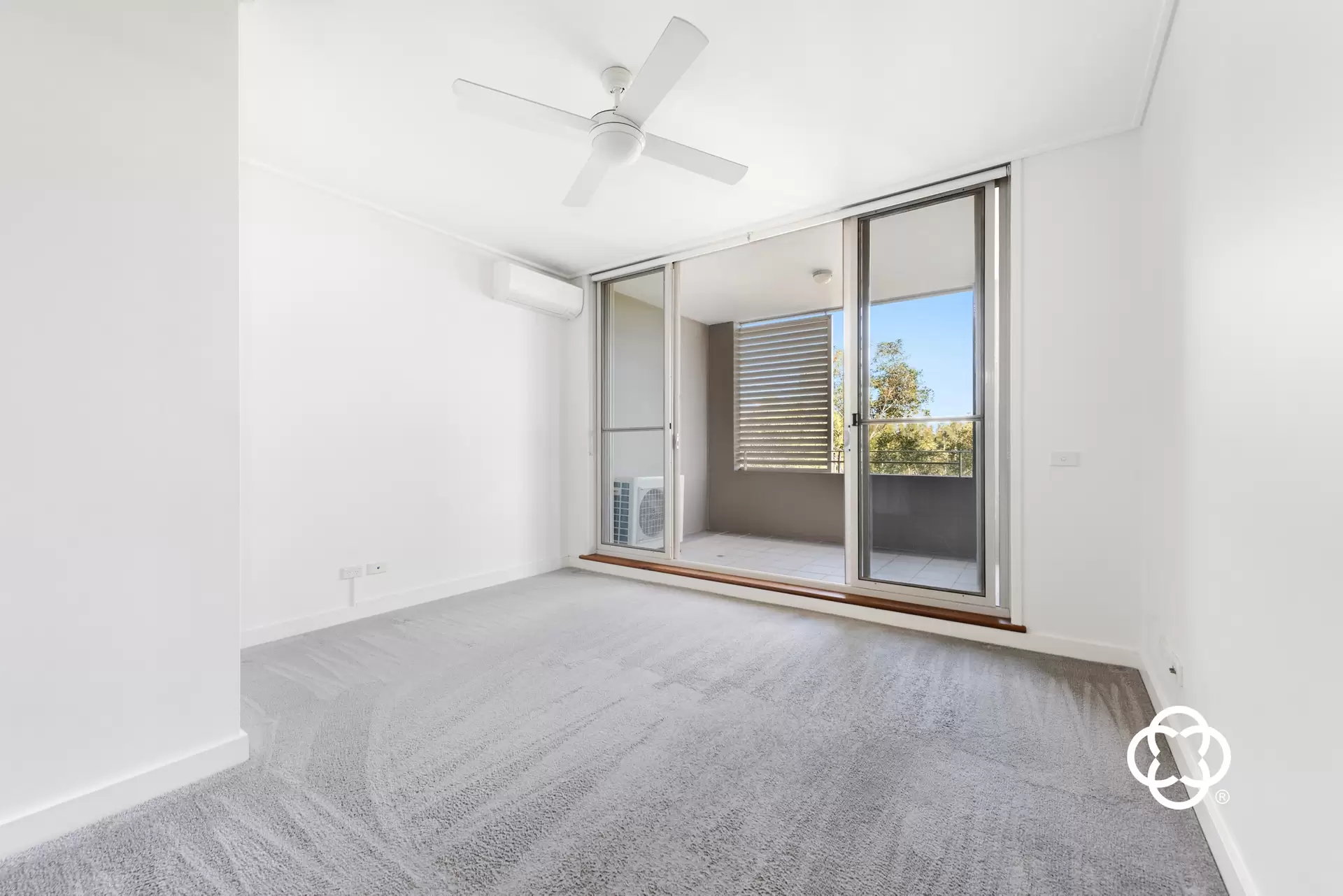 504/2 The Piazza, Wentworth Point Leased by Chidiac Realty - image 1