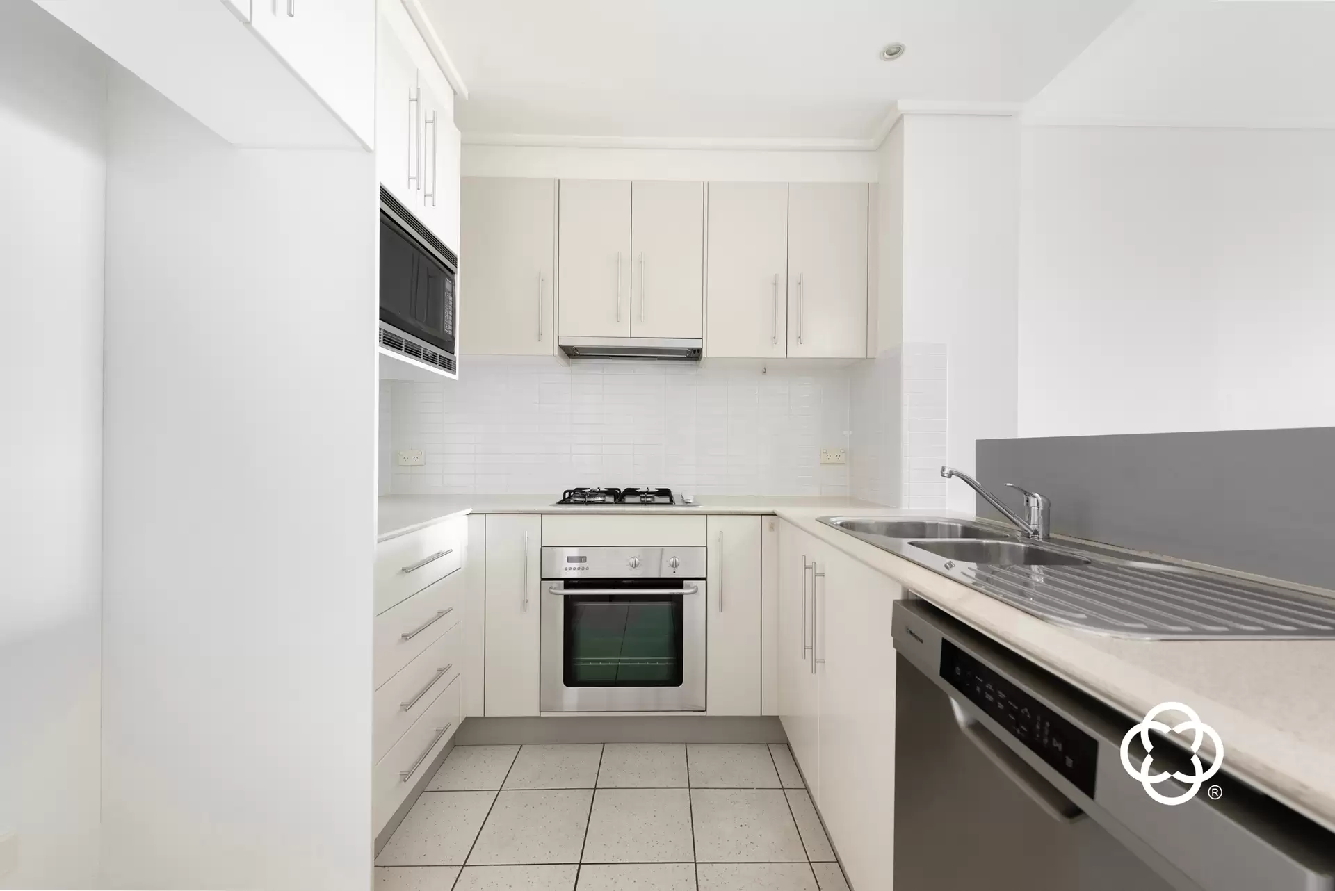 504/2 The Piazza, Wentworth Point Leased by Chidiac Realty - image 1