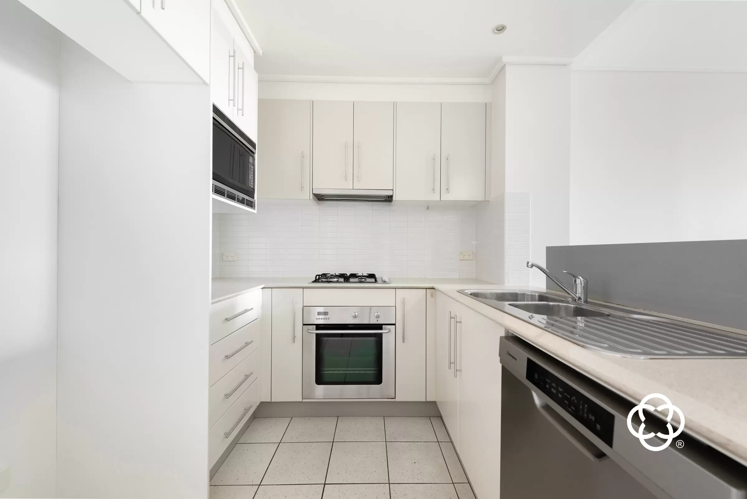 504/2 The Piazza, Wentworth Point Leased by Chidiac Realty - image 3