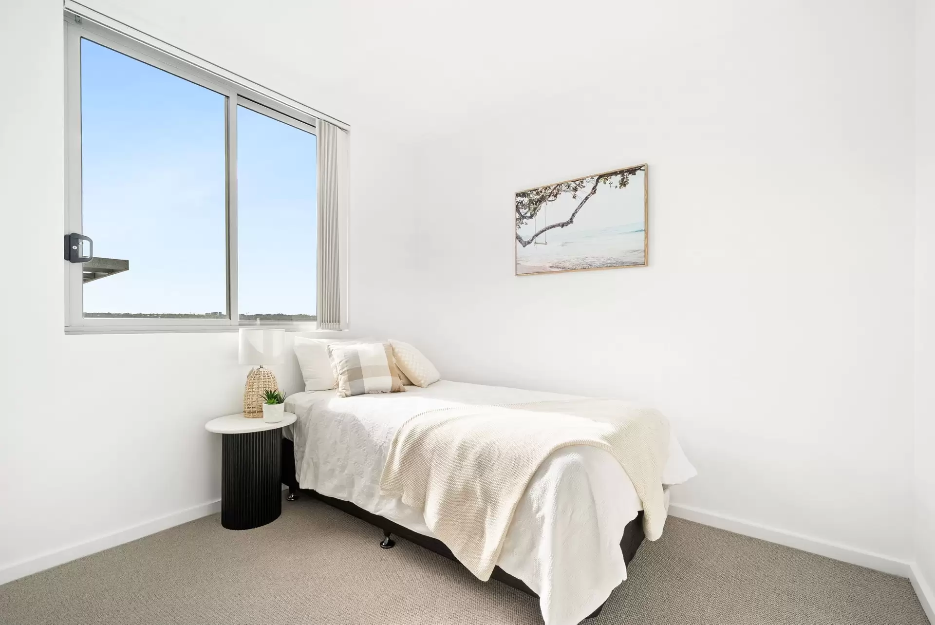 912/3 Weston Street, Rosehill Sold by Chidiac Realty - image 1