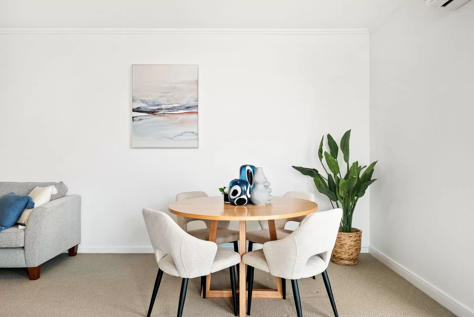 912/3 Weston Street, Rosehill Sold by Chidiac Realty - image 1