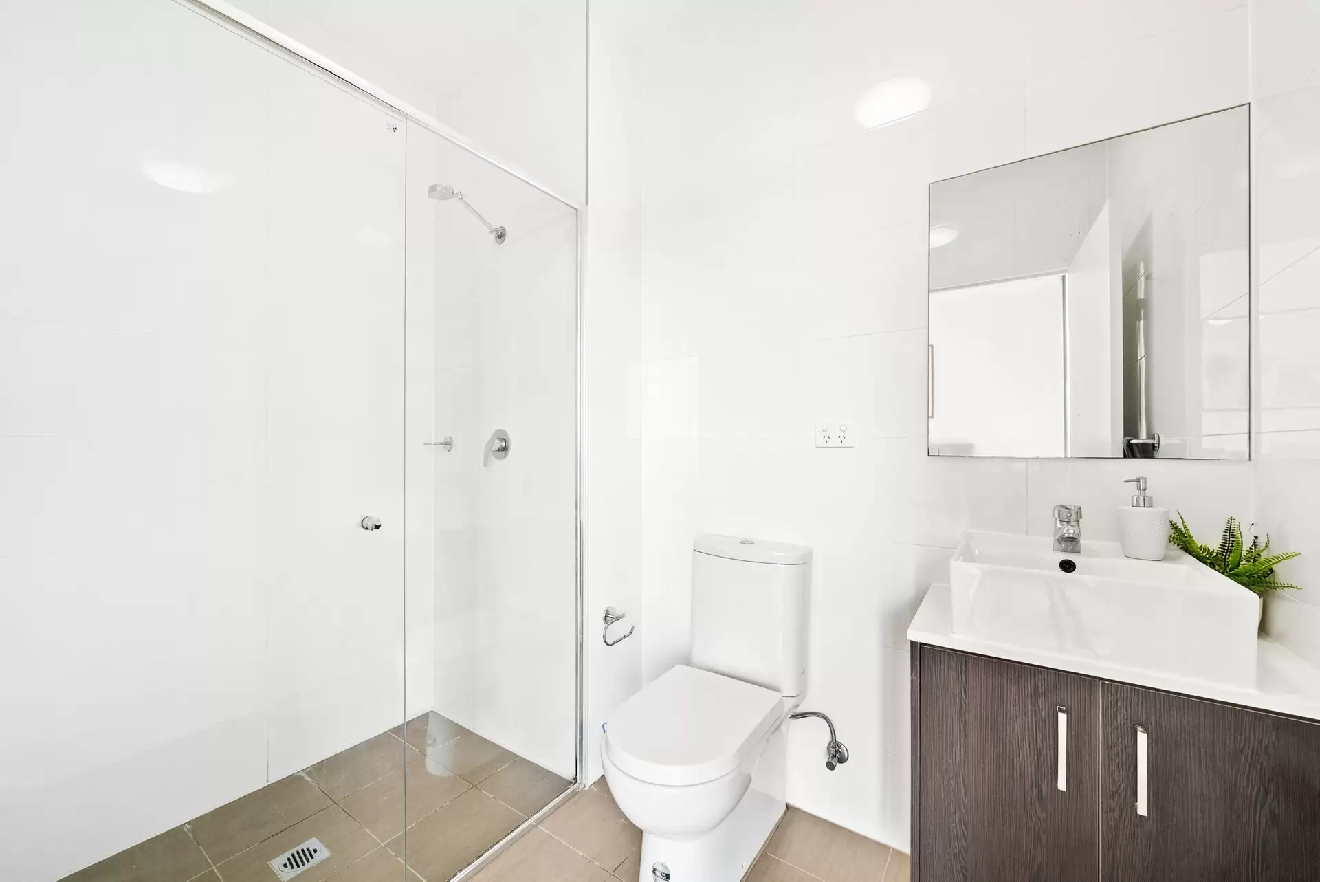 912/3 Weston Street, Rosehill Sold by Chidiac Realty - image 1