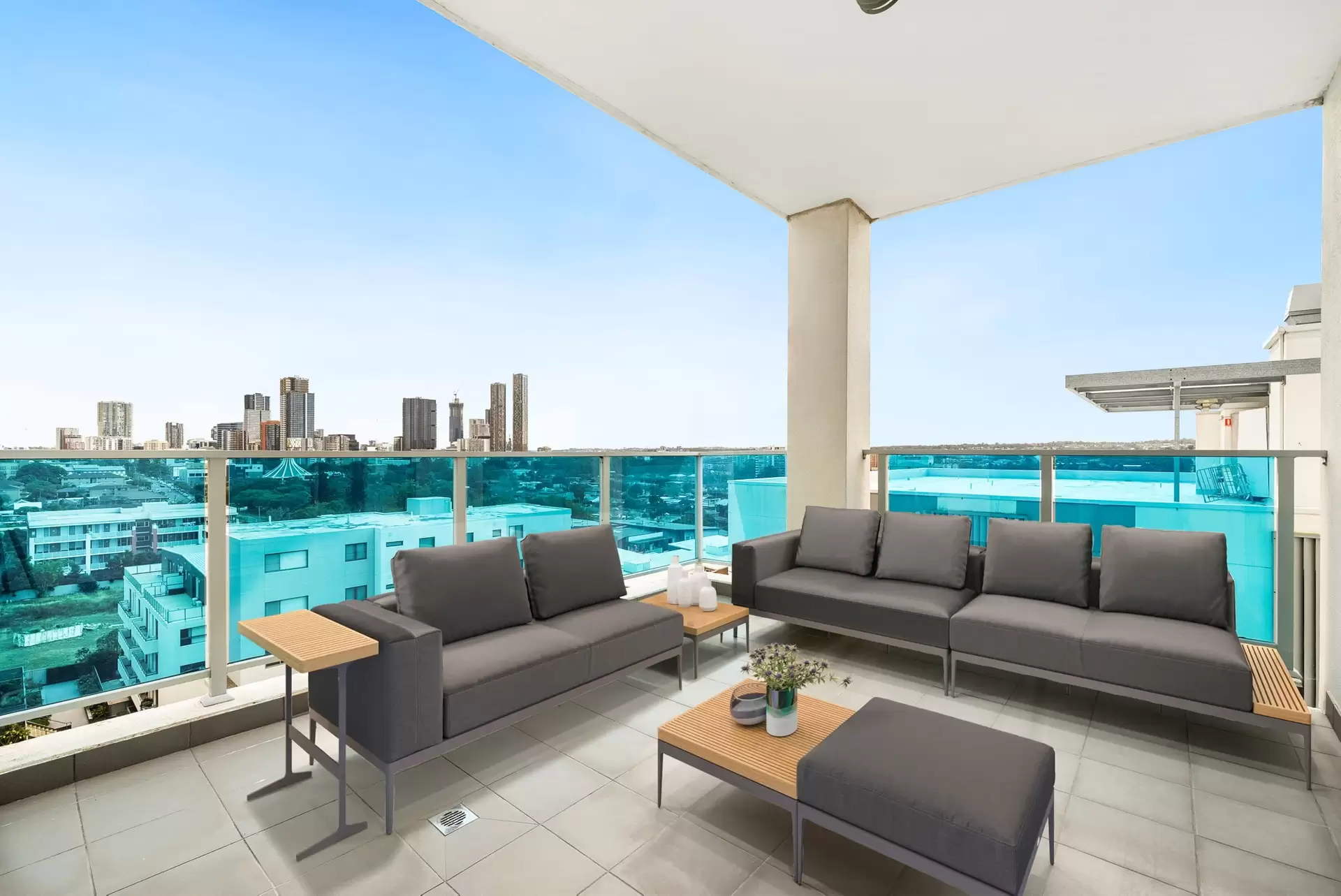 912/3 Weston Street, Rosehill Sold by Chidiac Realty - image 1