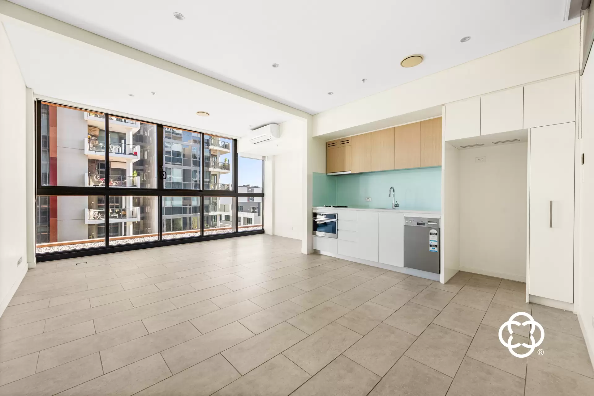 503/3 Footbridge Boulevard, Wentworth Point Leased by Chidiac Realty - image 1