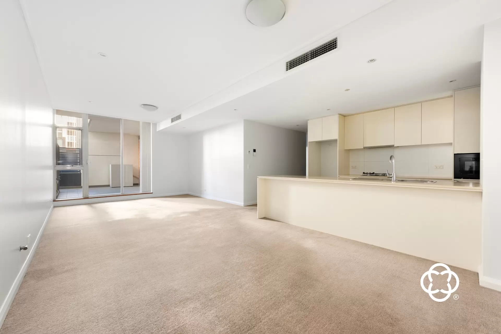 341/2 The Crescent, Wentworth Point Leased by Chidiac Realty - image 1