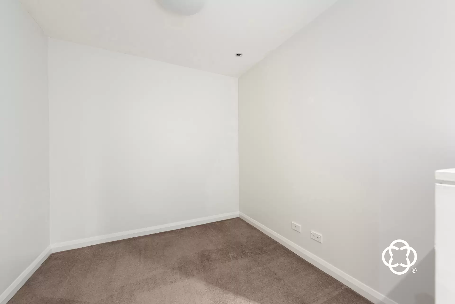 341/2 The Crescent, Wentworth Point Leased by Chidiac Realty - image 1