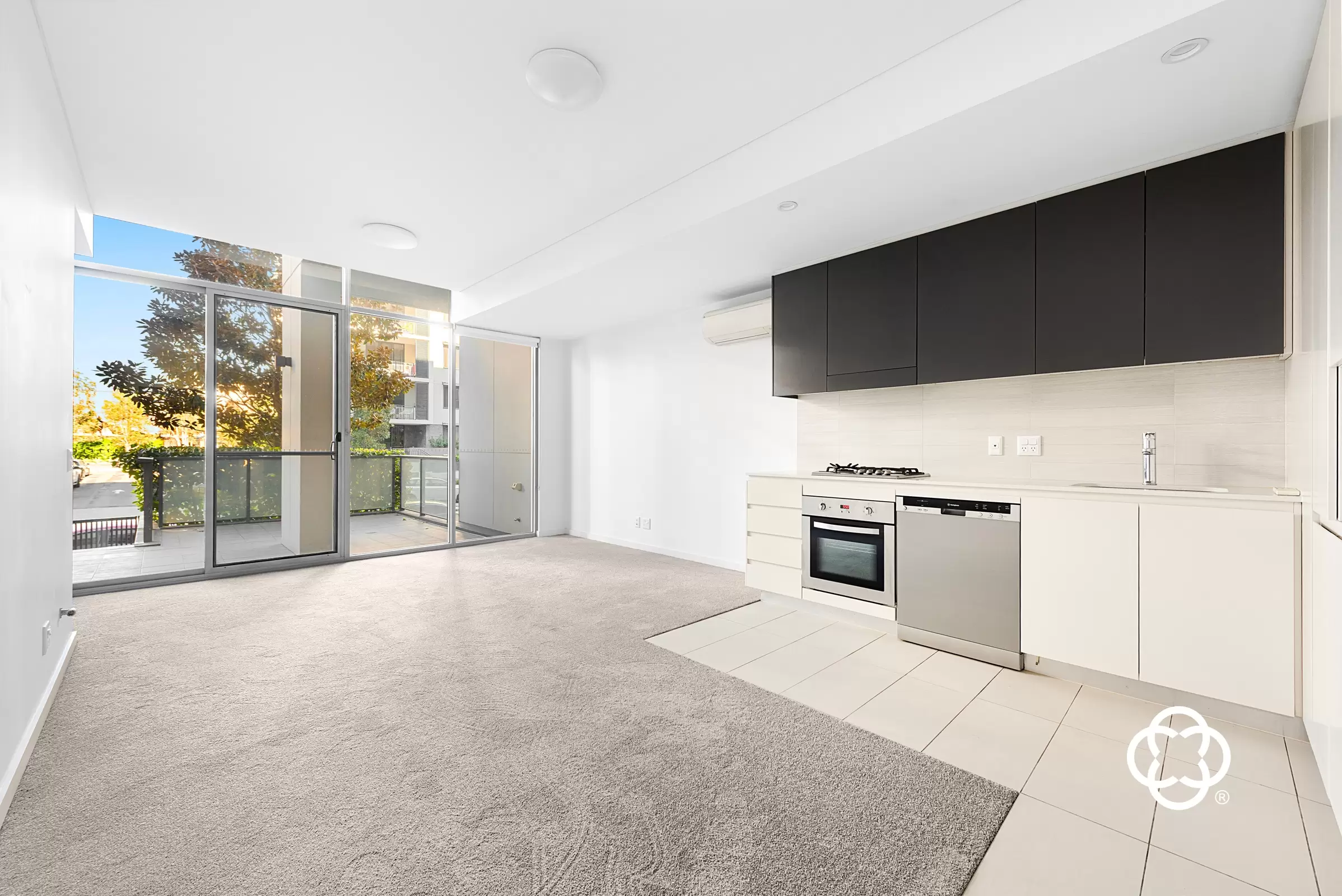 107/15 Baywater Drive, Wentworth Point Leased by Chidiac Realty - image 2
