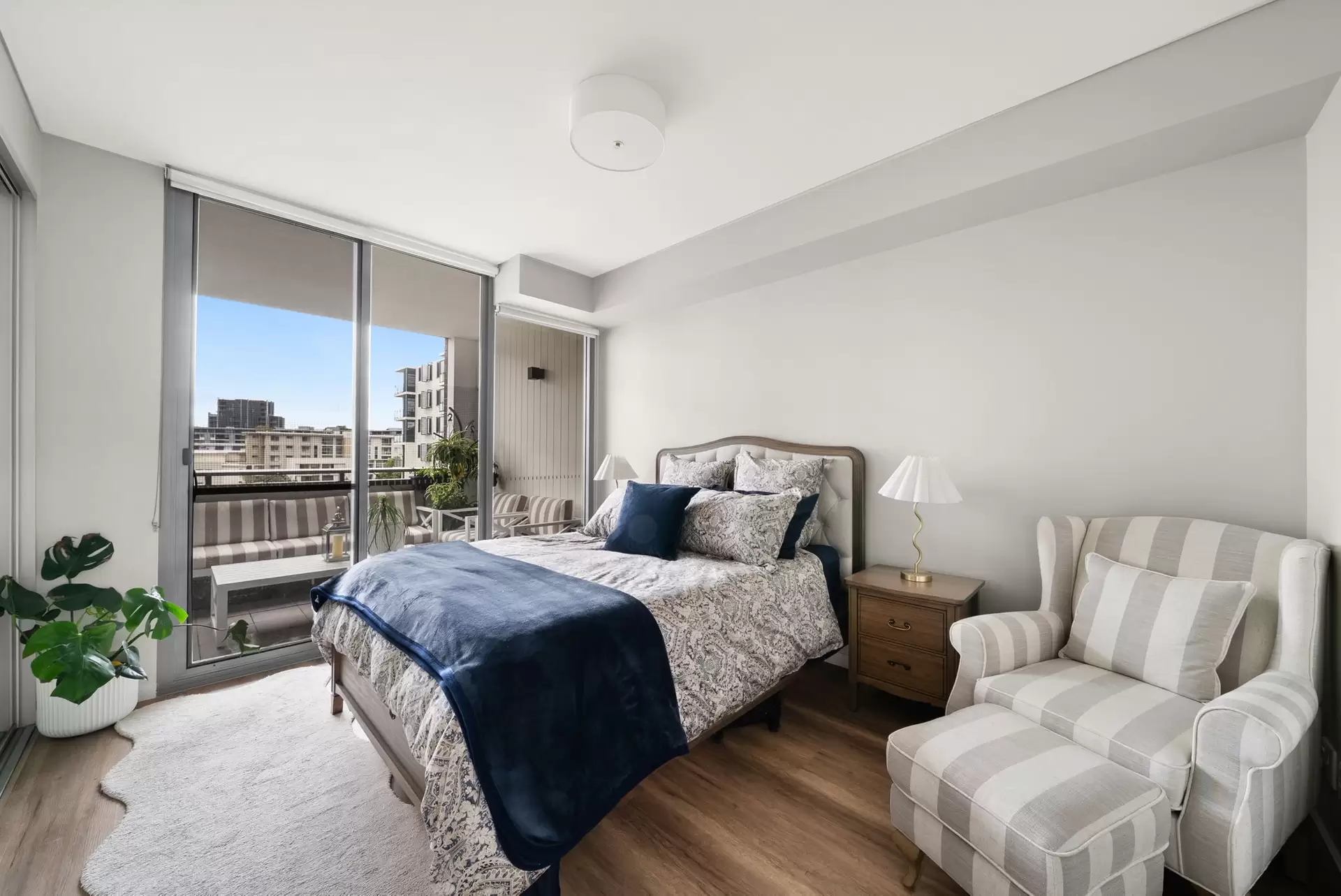 517/19 Baywater Drive, Wentworth Point Sold by Chidiac Realty - image 1