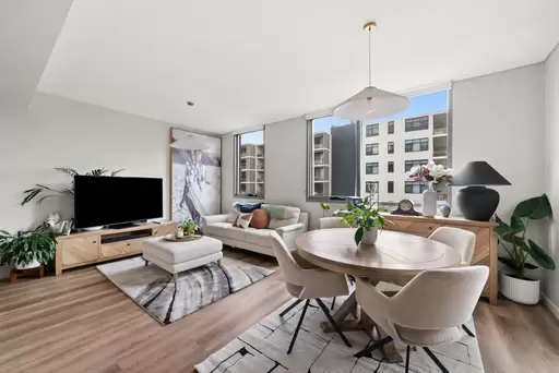 517/19 Baywater Drive, Wentworth Point Sold by Chidiac Realty