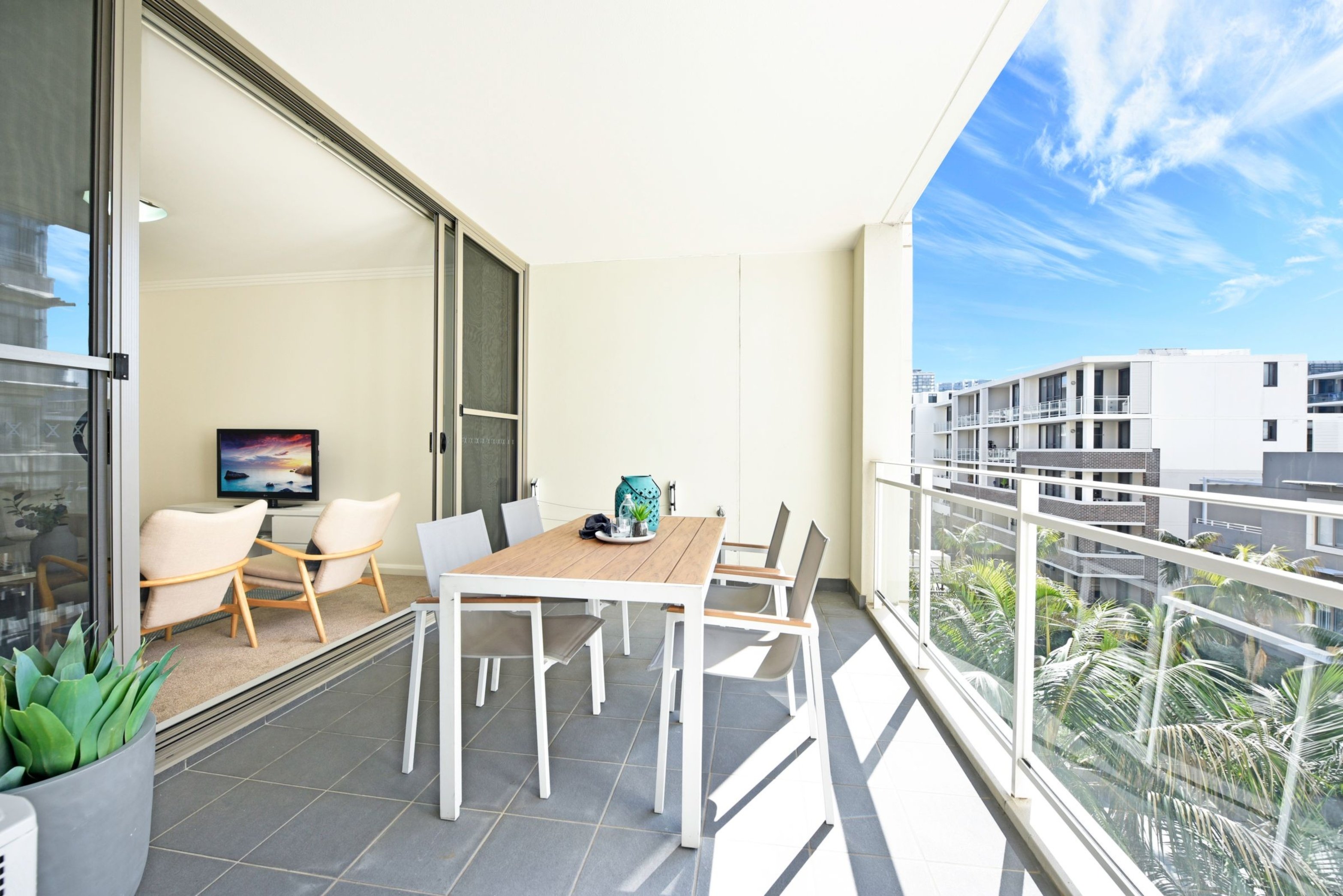 516/21 Hill Road, Wentworth Point Sold by Chidiac Realty - image 2