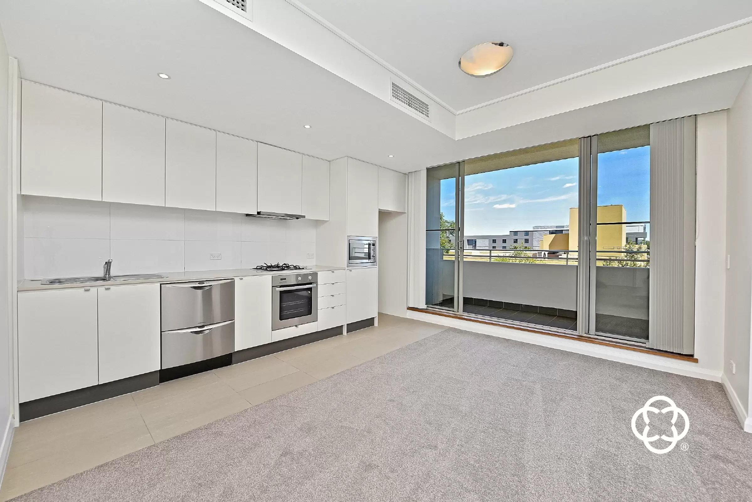 688/4 The Crescent, Wentworth Point Leased by Chidiac Realty - image 3