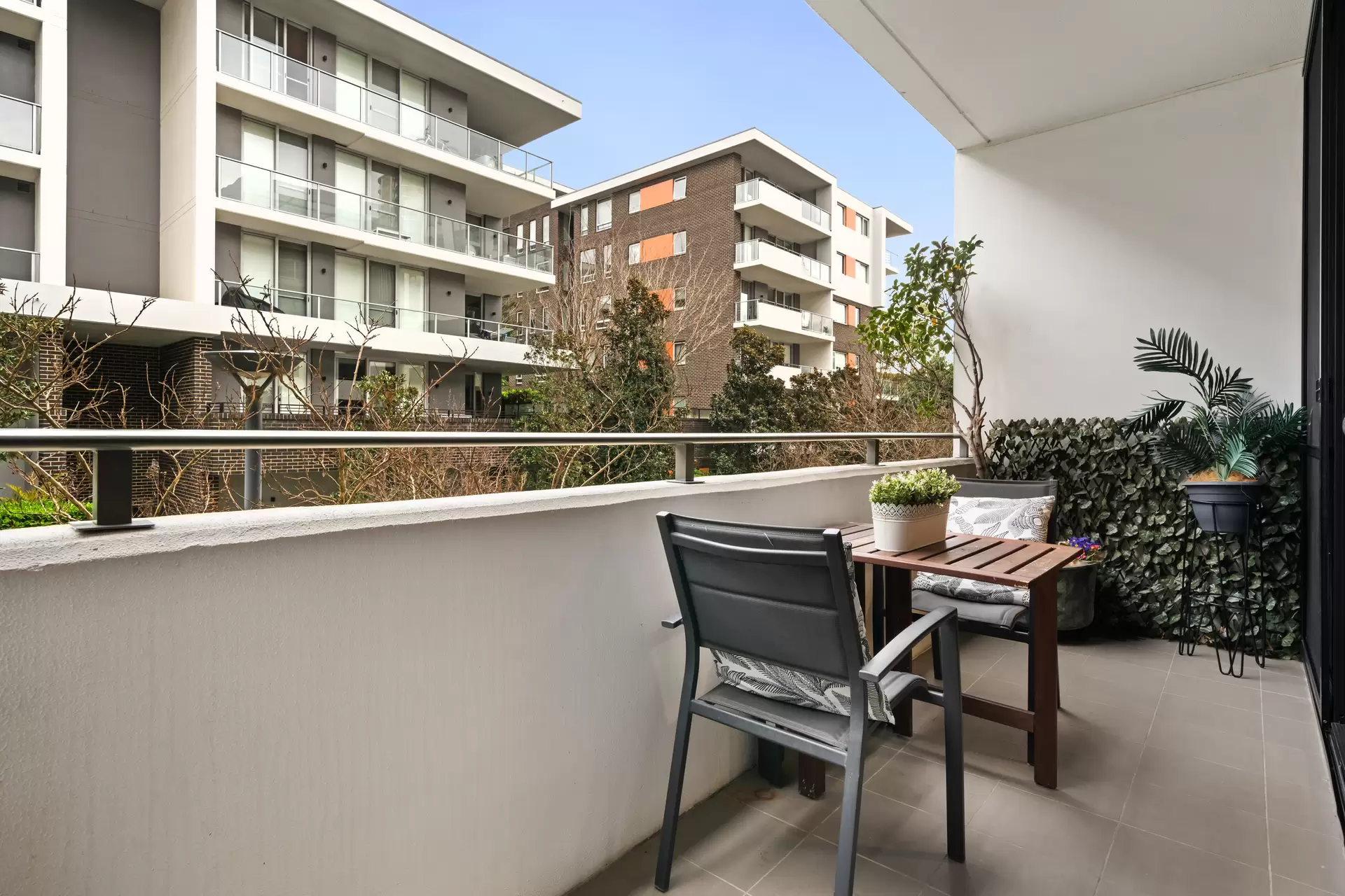 304/1 Half Street, Wentworth Point Sold by Chidiac Realty - image 1