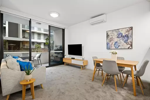 304/1 Half Street, Wentworth Point Sold by Chidiac Realty