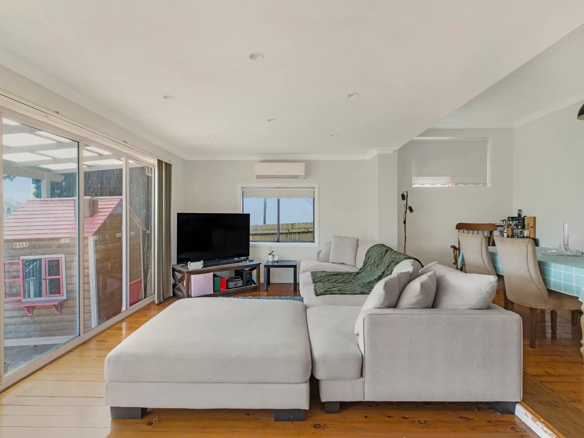 20 Kingston Avenue, Concord Sold by Chidiac Realty - image 1