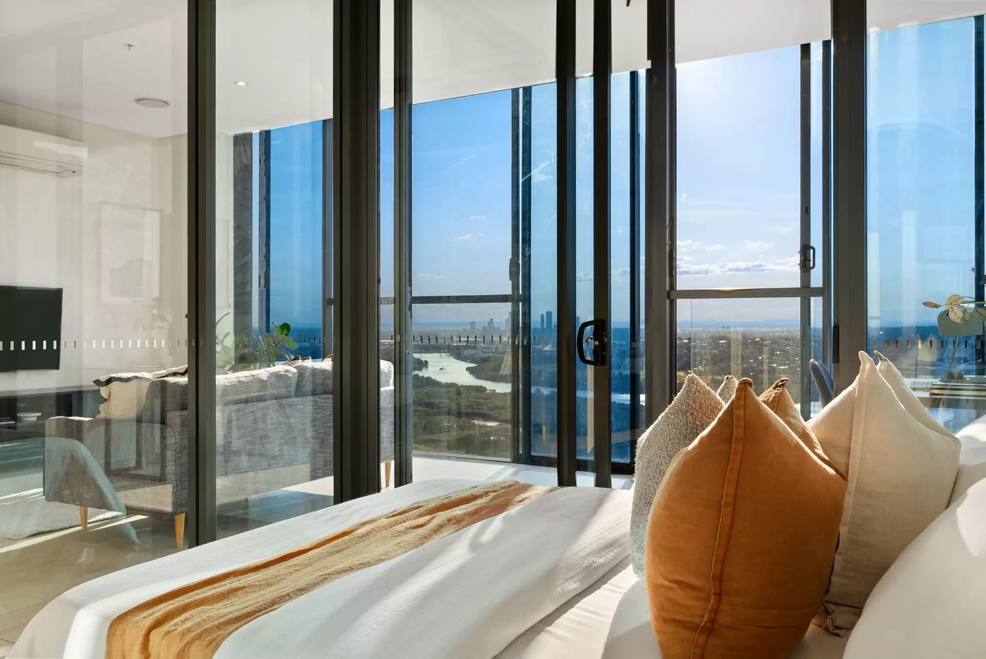 2613/11 Wentworth Place, Wentworth Point Sold by Chidiac Realty - image 1