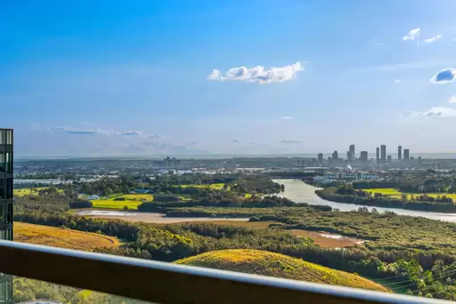2613/11 Wentworth Place, Wentworth Point Sold by Chidiac Realty