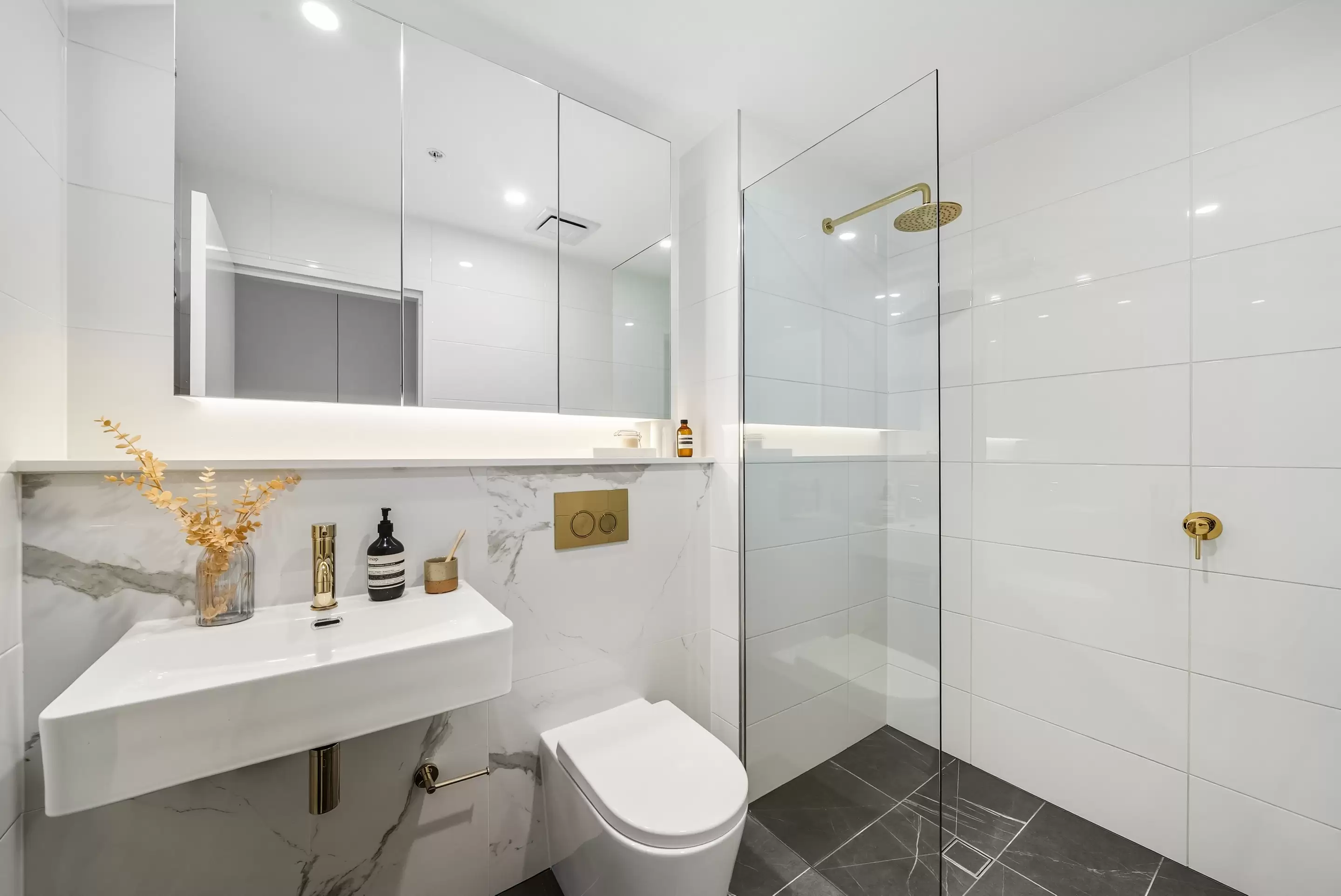 13073/17 Amalfi Drive, Wentworth Point Sold by Chidiac Realty - image 11
