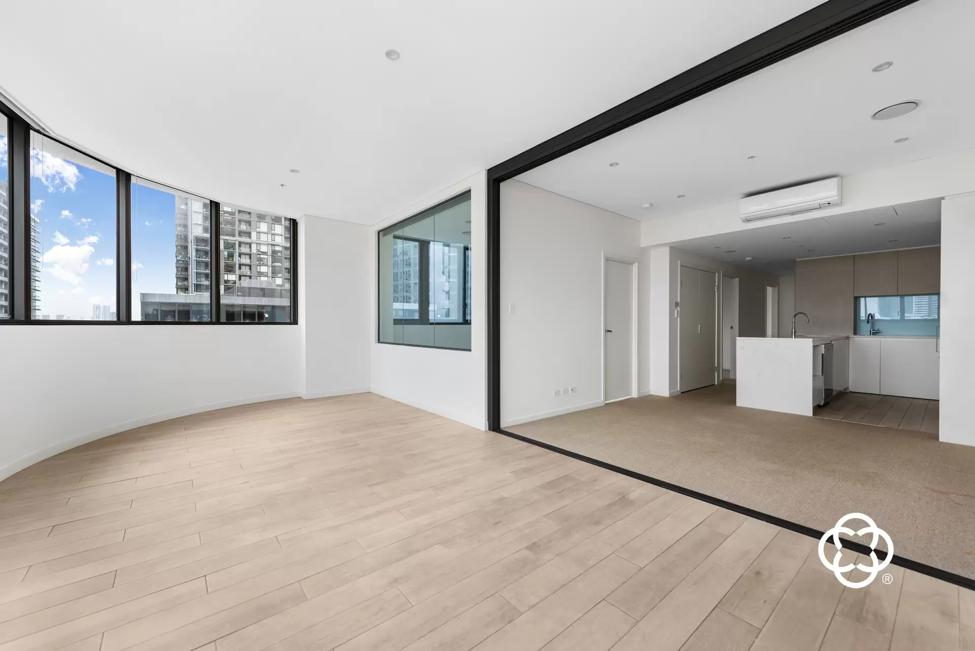 908/11 Wentworth Place, Wentworth Point Leased by Chidiac Realty - image 1
