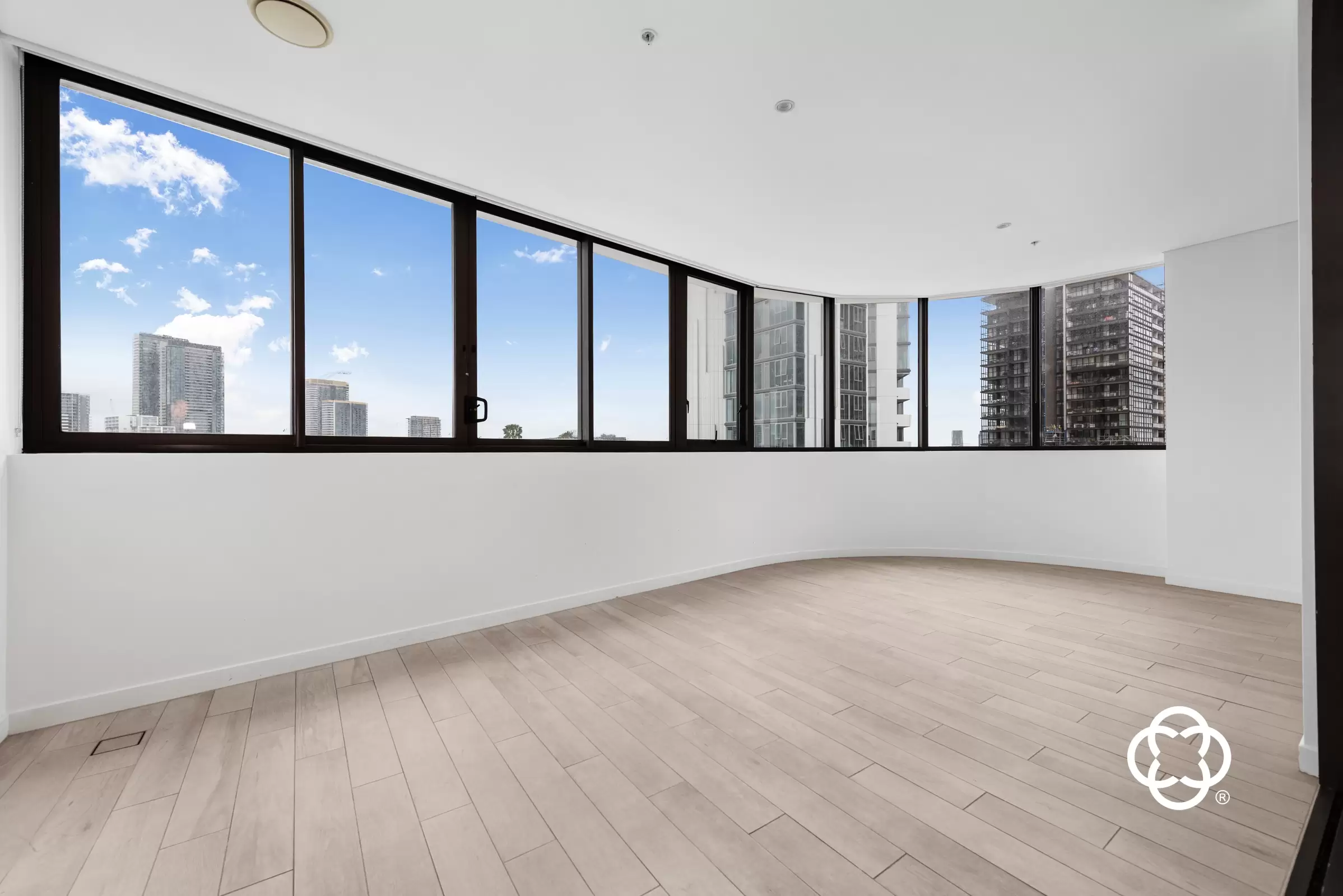 908/11 Wentworth Place, Wentworth Point Leased by Chidiac Realty - image 2