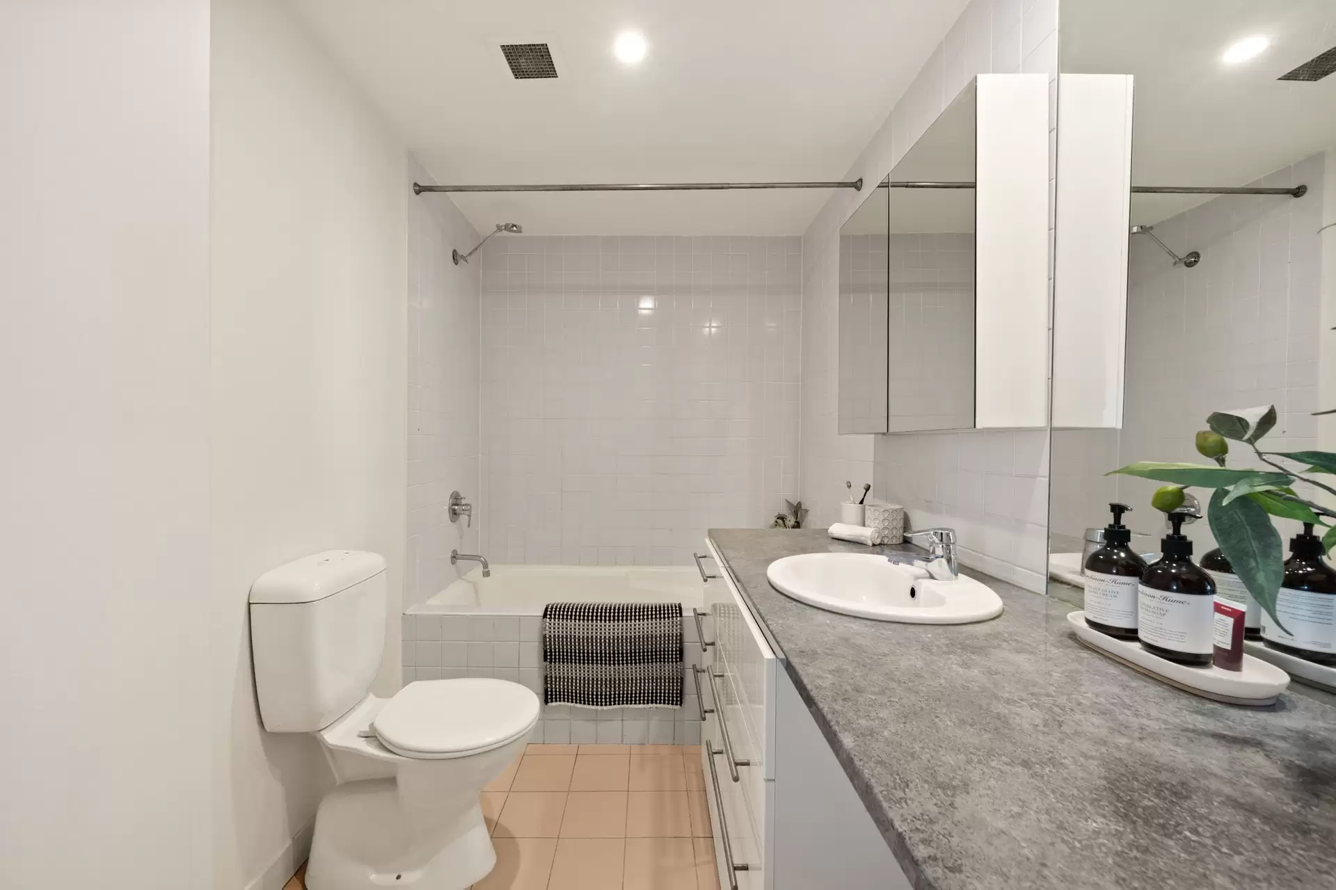 88/27 Bennelong Parkway, Wentworth Point Sold by Chidiac Realty - image 1