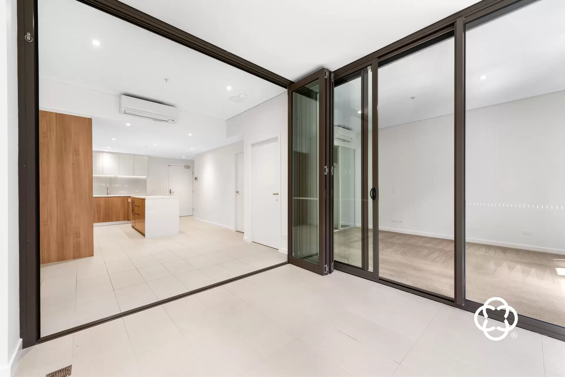 502/2 Wentworth Place, Wentworth Point Leased by Chidiac Realty - image 1
