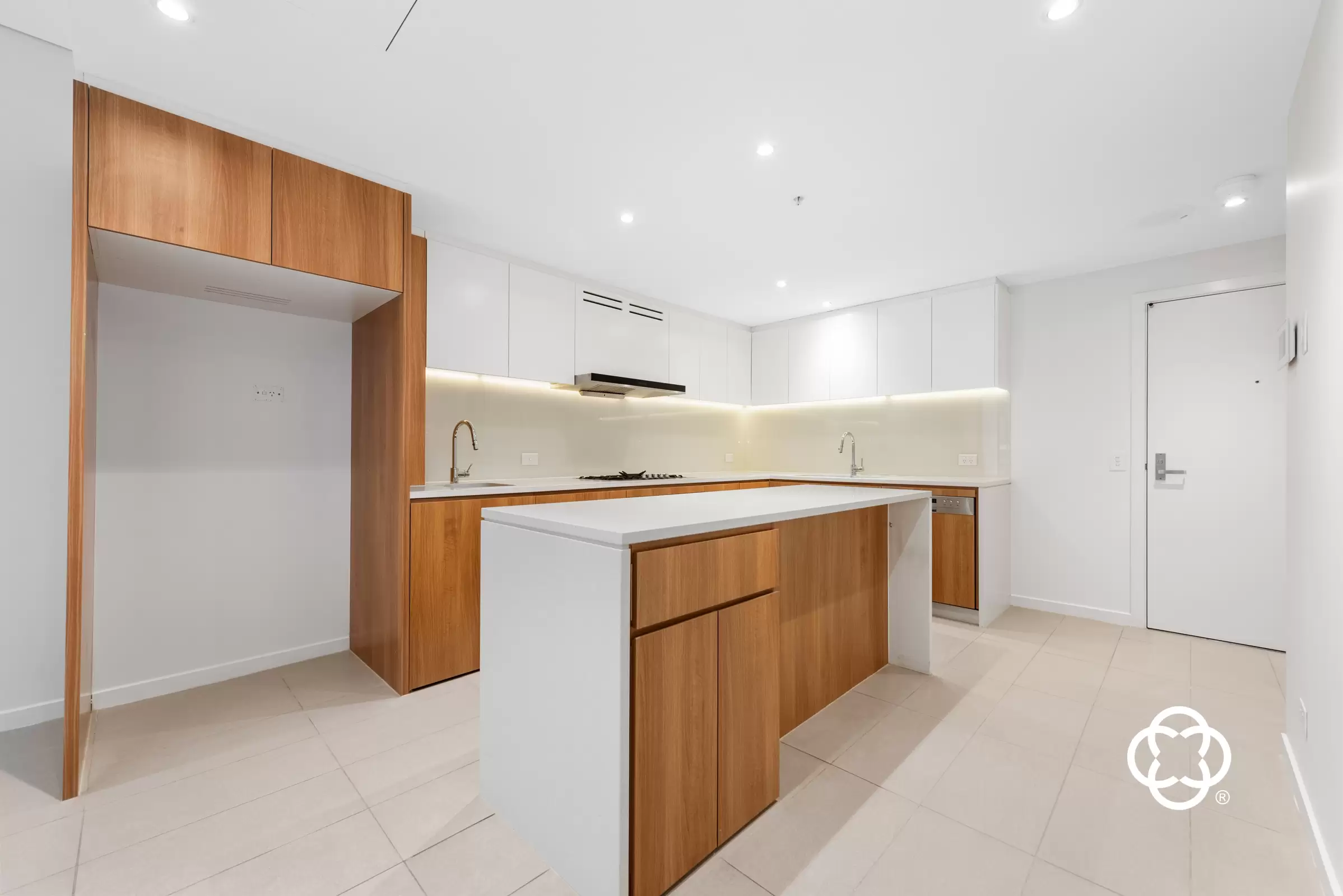 502/2 Wentworth Place, Wentworth Point Leased by Chidiac Realty - image 1