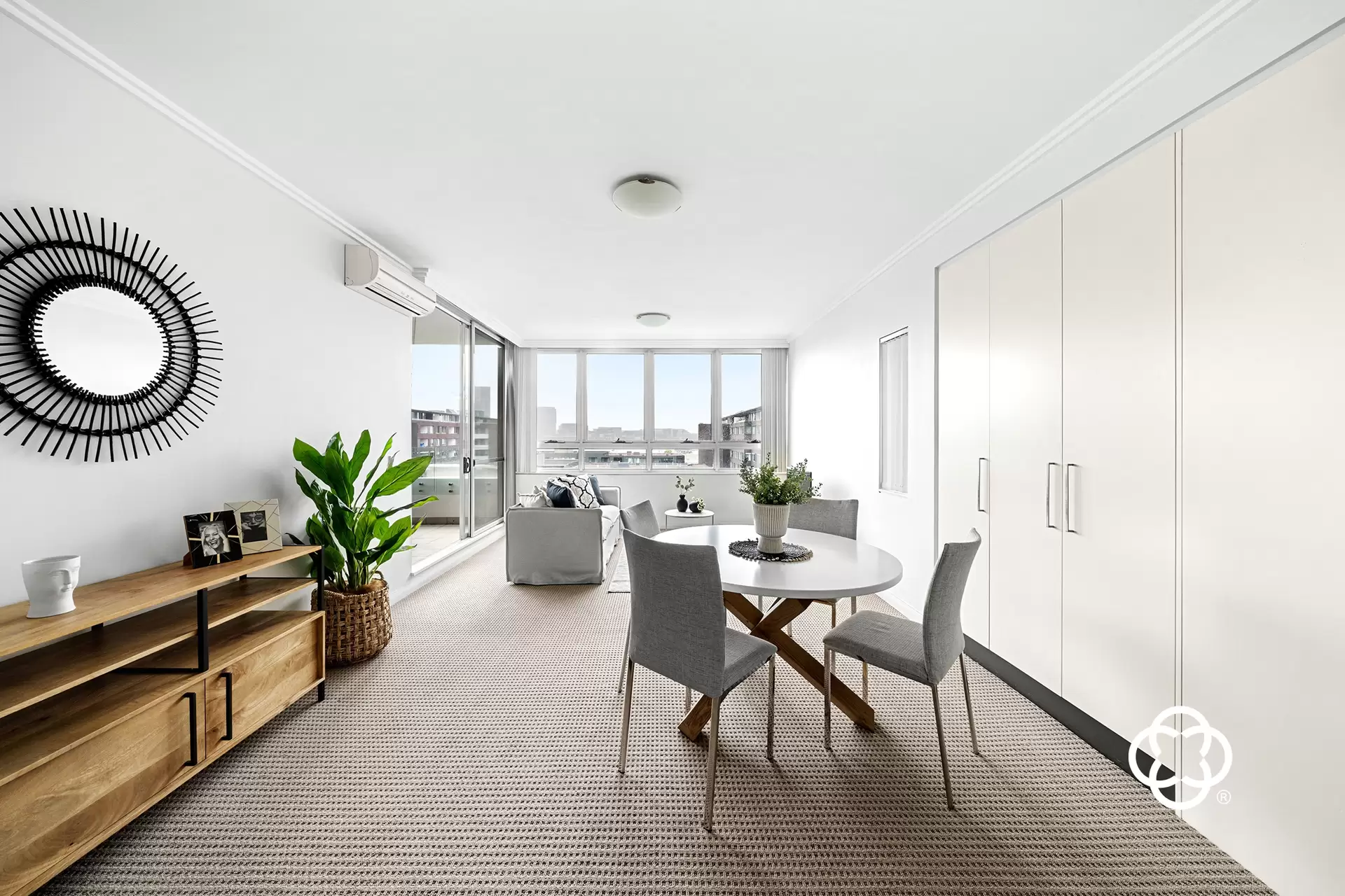 880/33 Hill Road, Wentworth Point Leased by Chidiac Realty - image 1