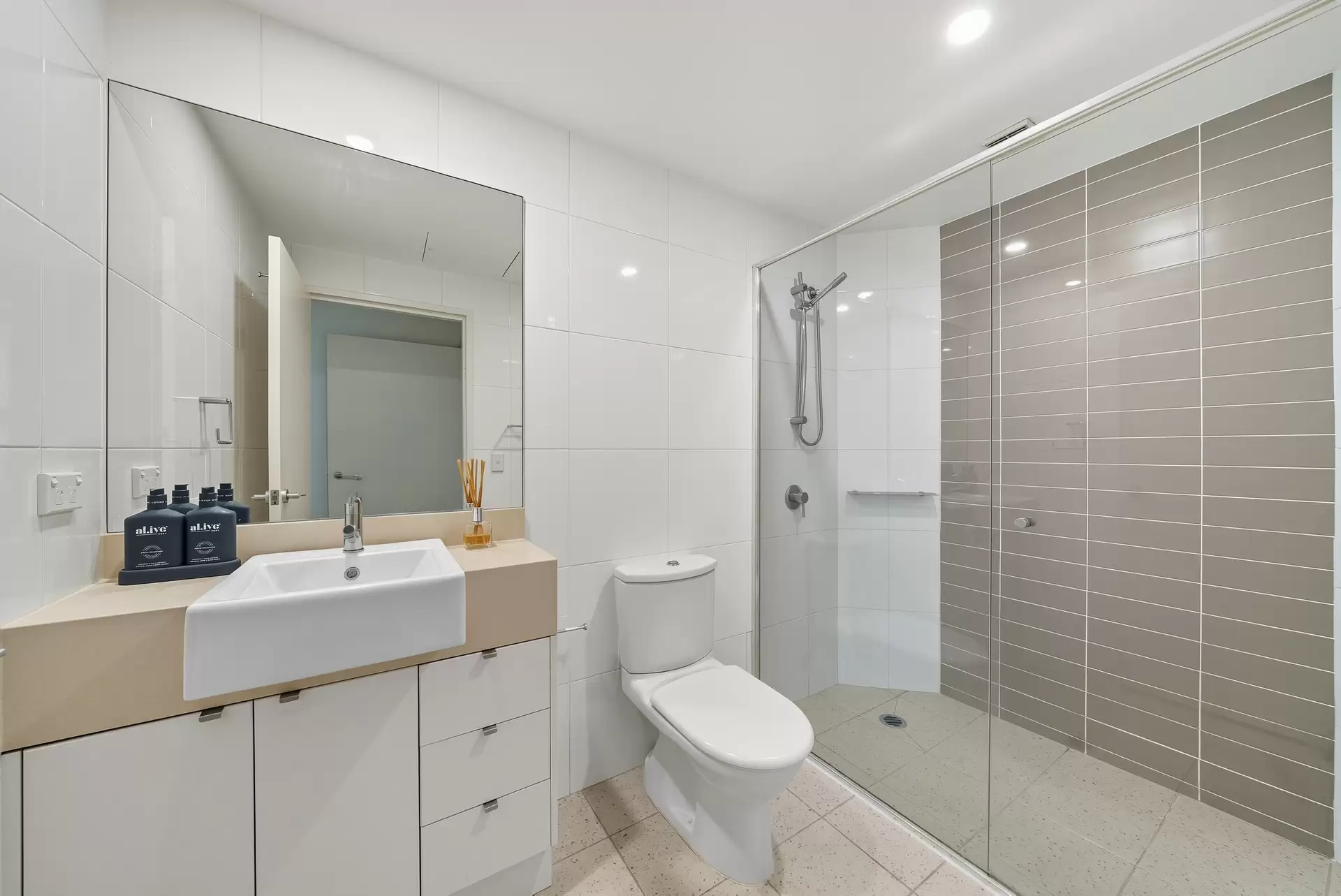 576/4 The Crescent, Wentworth Point Sold by Chidiac Realty - image 1