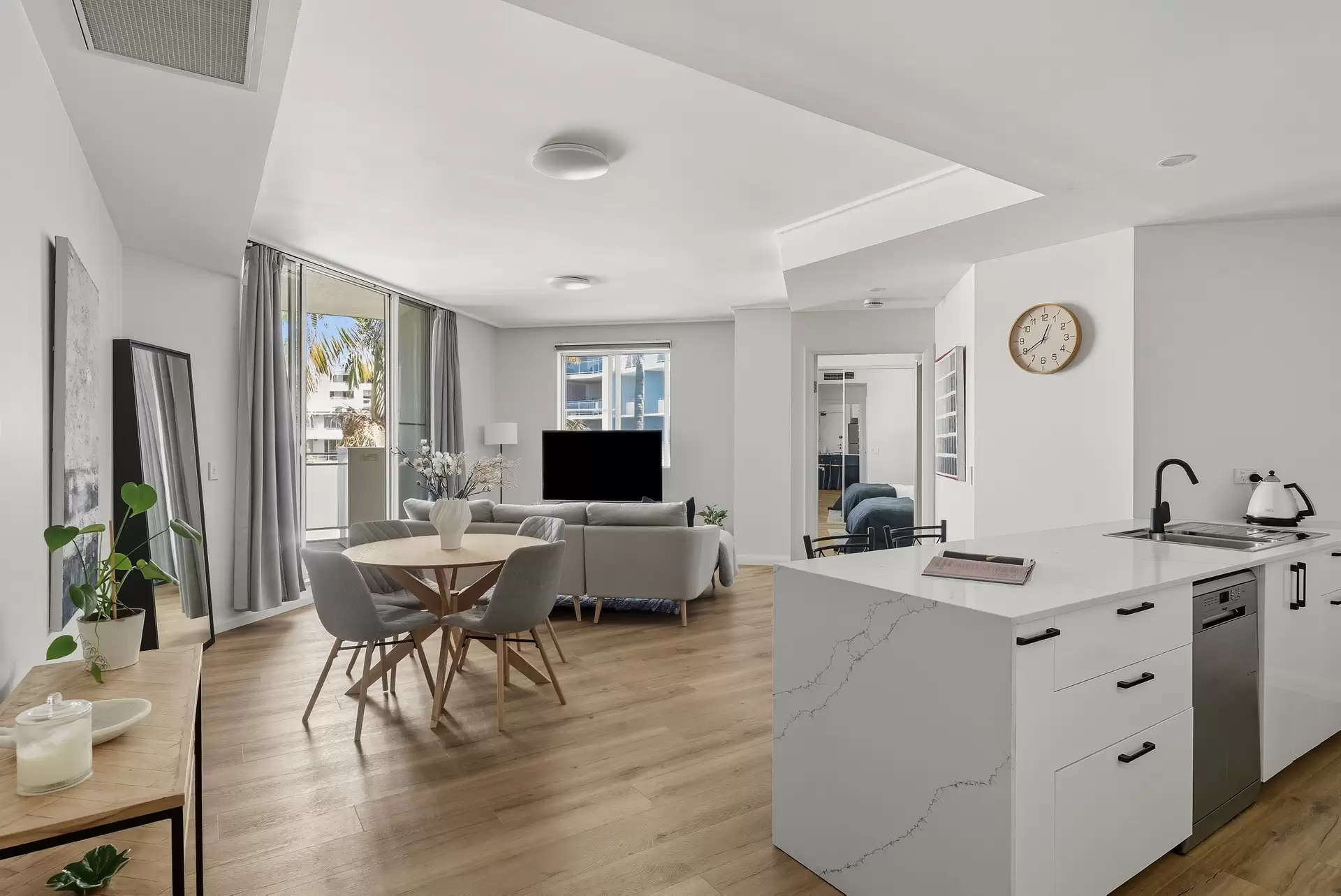 576/4 The Crescent, Wentworth Point Sold by Chidiac Realty - image 1