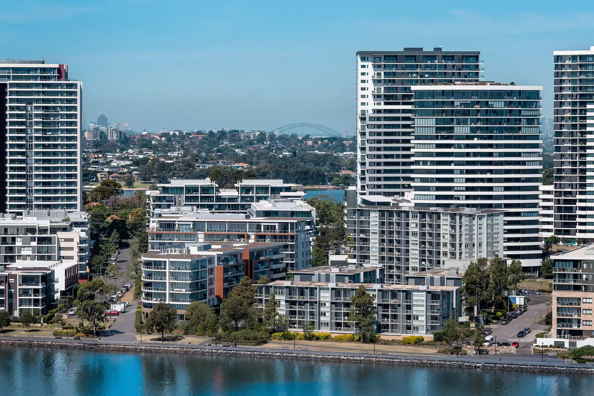 1805/11 Wentworth Place, Wentworth Point Sold by Chidiac Realty - image 4